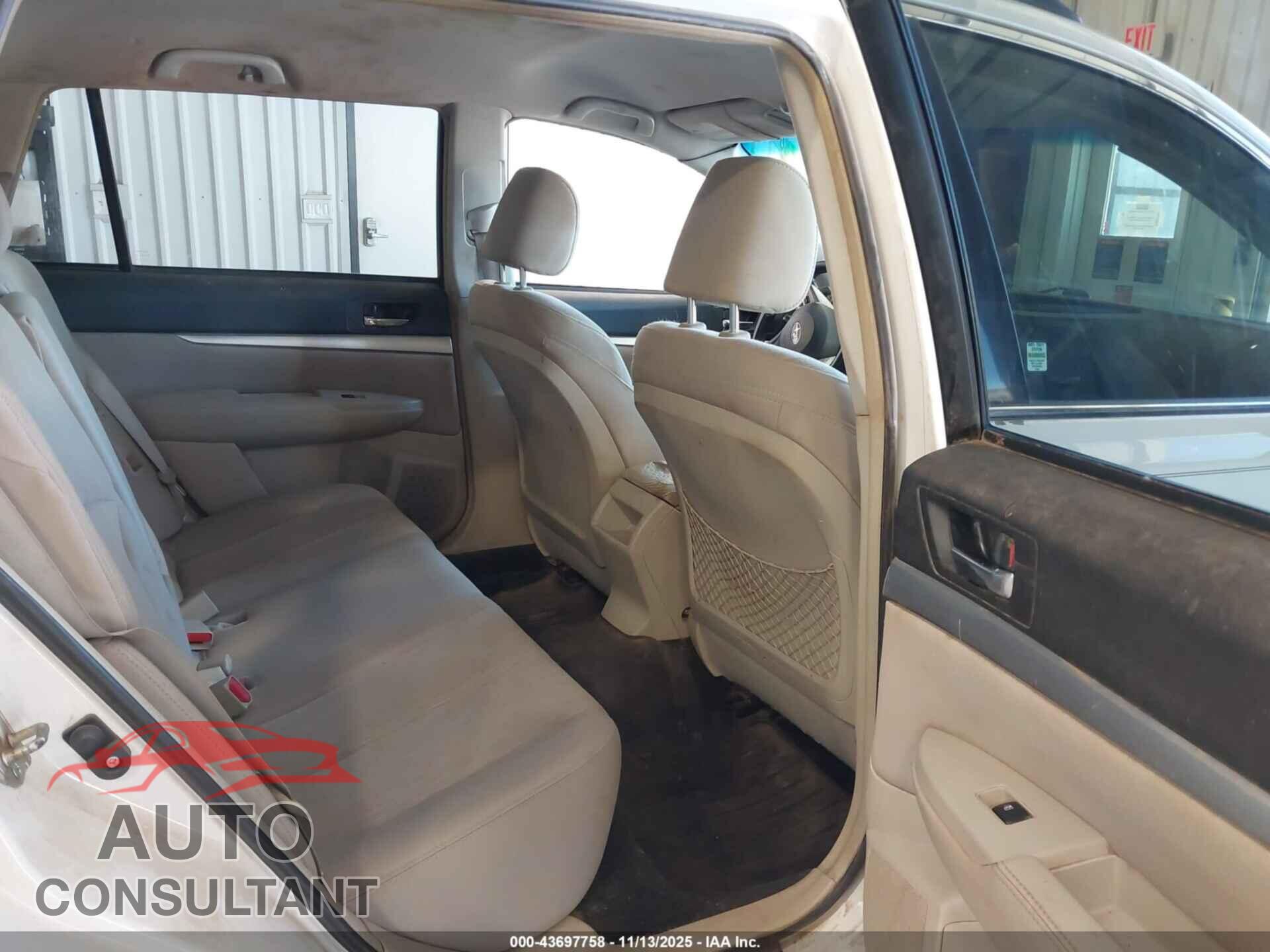 SUBARU OUTBACK 2014 - 4S4BRBCC0E3217193