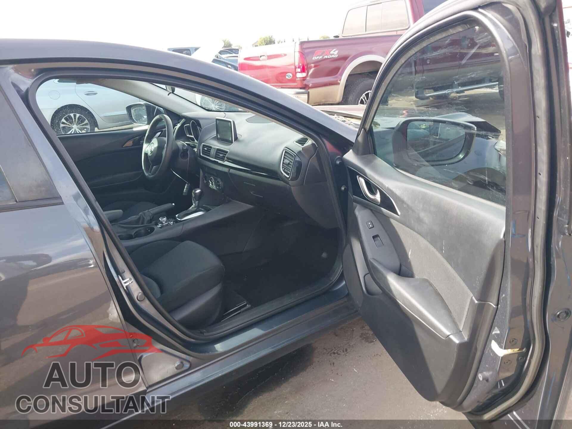 MAZDA MAZDA3 2015 - 3MZBM1U74FM129727