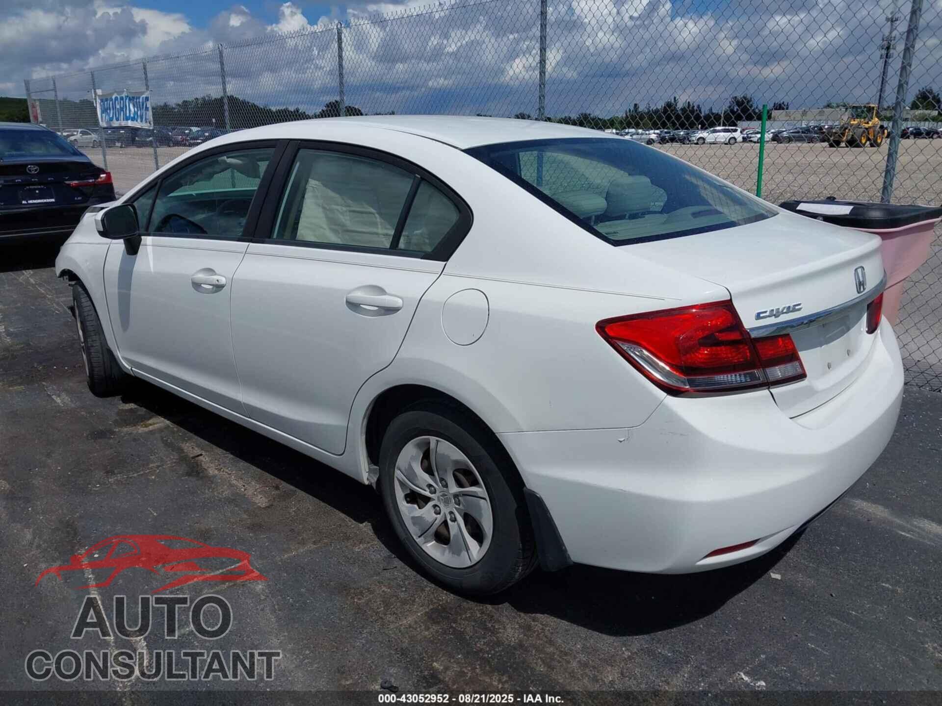 HONDA CIVIC 2015 - 19XFB2F5XFE005855