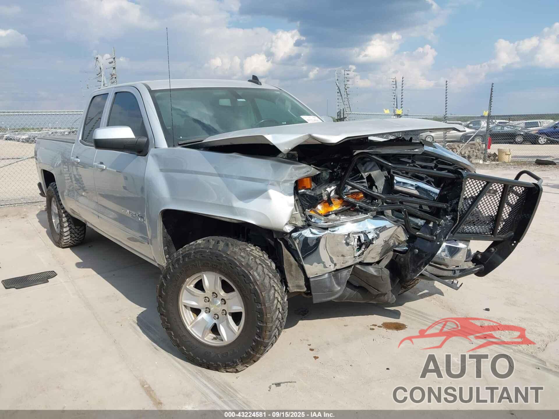 CHEVROLET SILVERADO 1500 2016 - 1GCVKREC0GZ100340