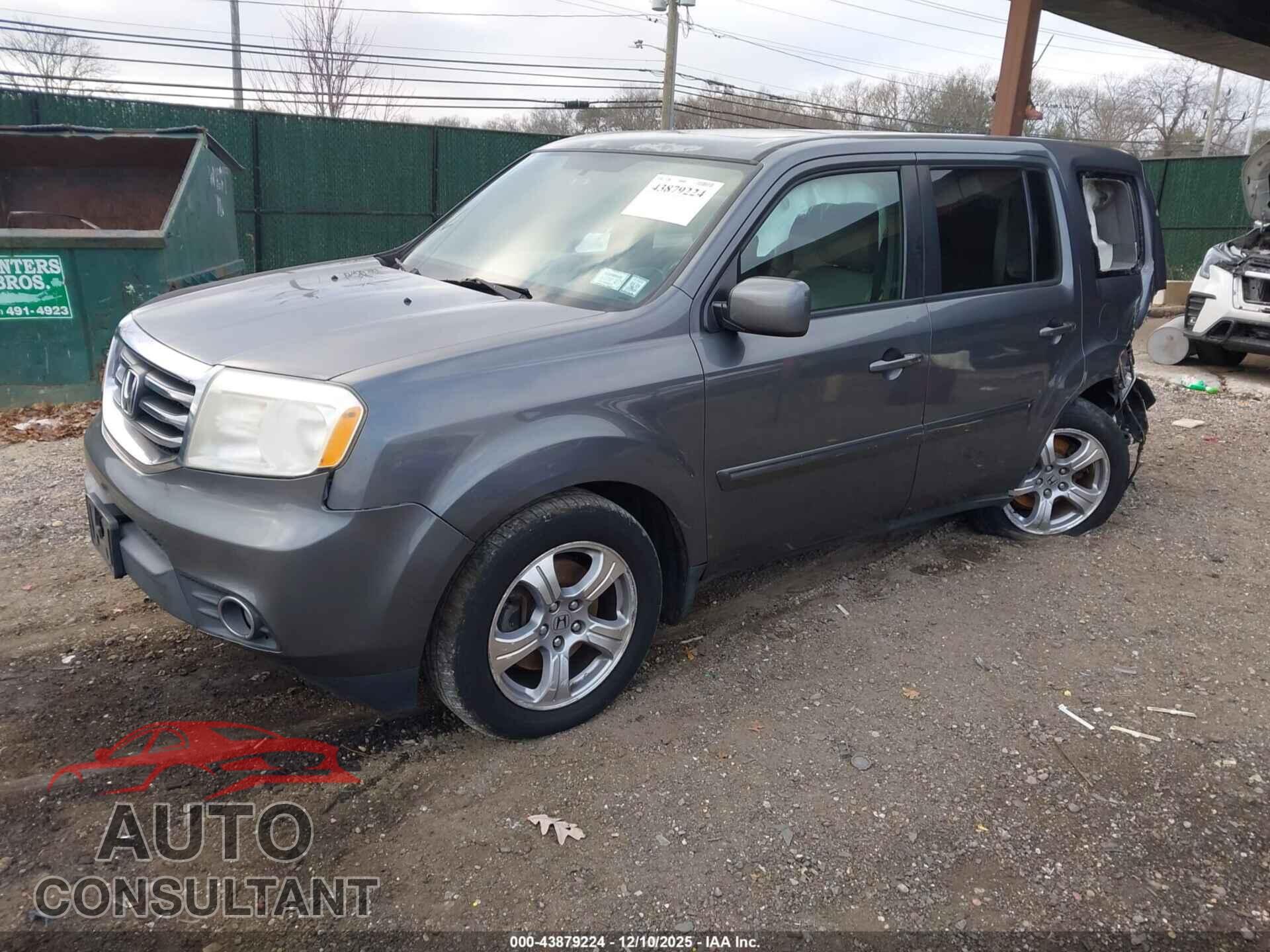 HONDA PILOT 2013 - 5FNYF4H67DB009514