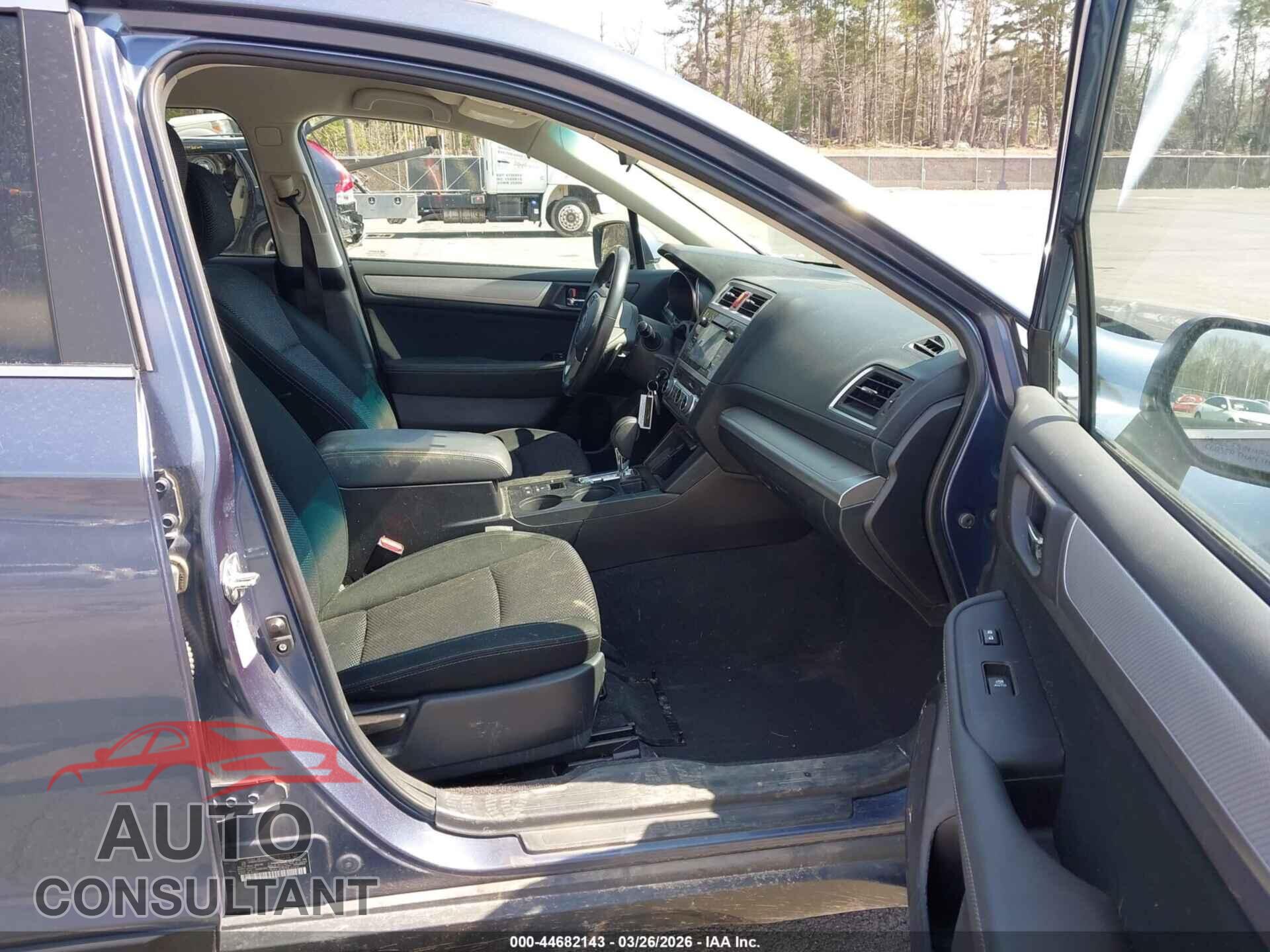 SUBARU OUTBACK 2017 - 4S4BSACC3H3235271