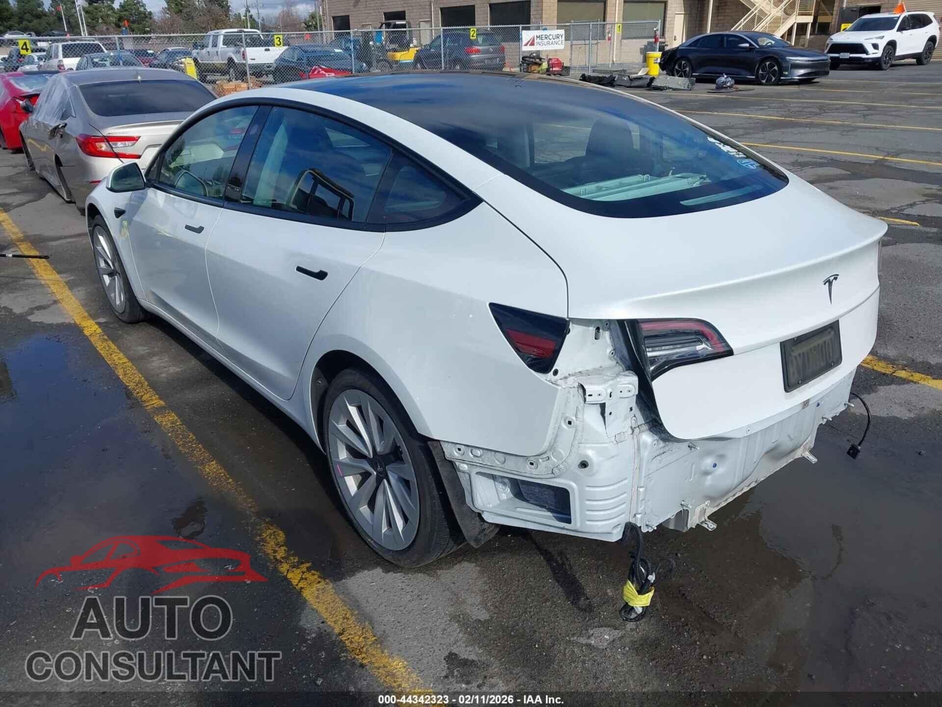 TESLA MODEL 3 2021 - 5YJ3E1EAXMF057030