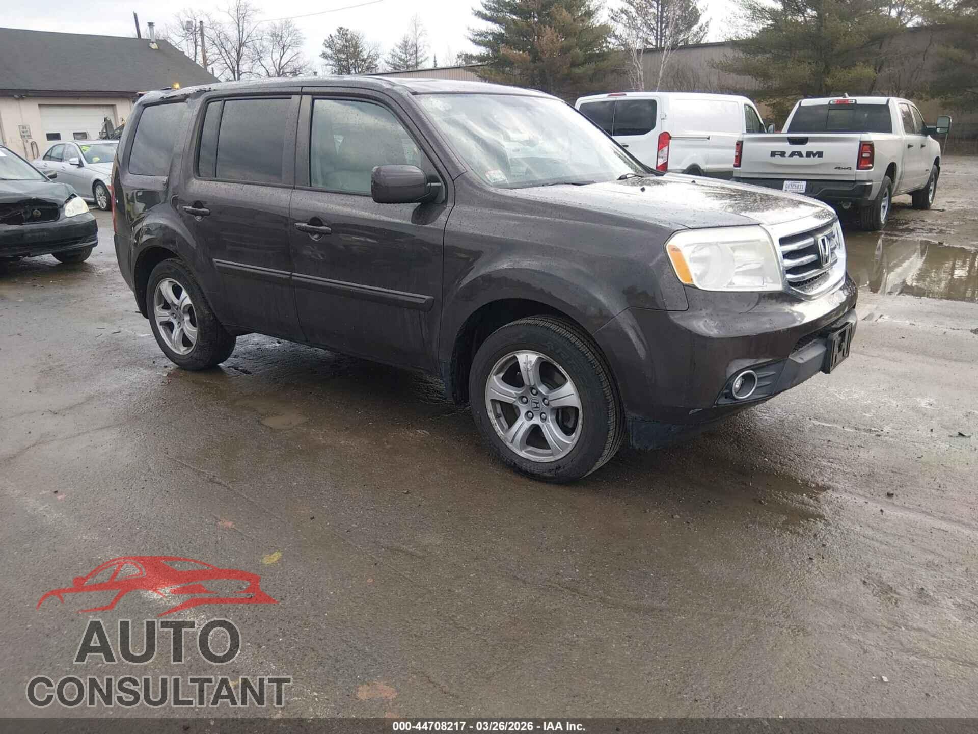 HONDA PILOT 2013 - 5FNYF4H55DB010233