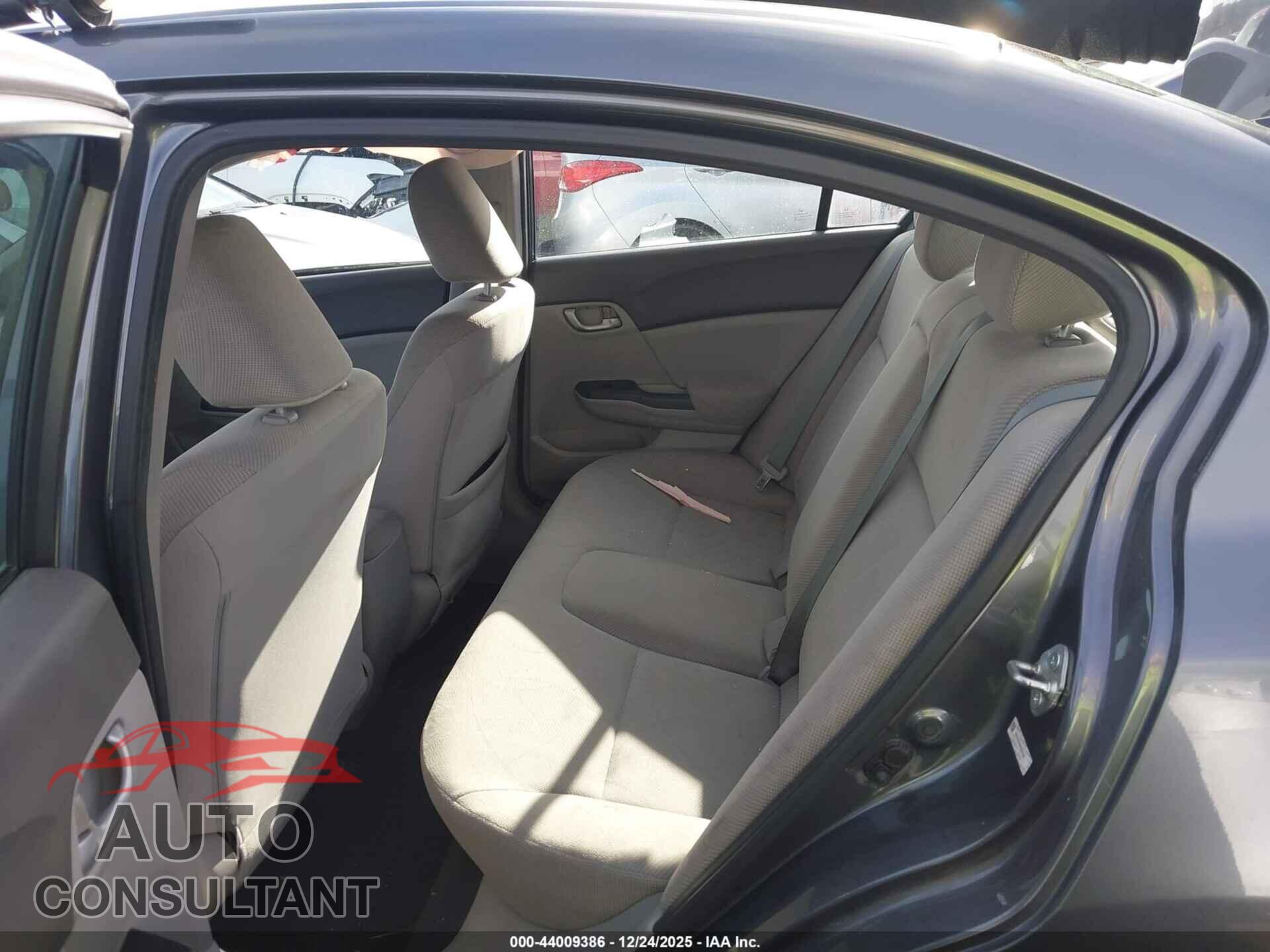 HONDA CIVIC 2012 - 19XFB2F58CE031348
