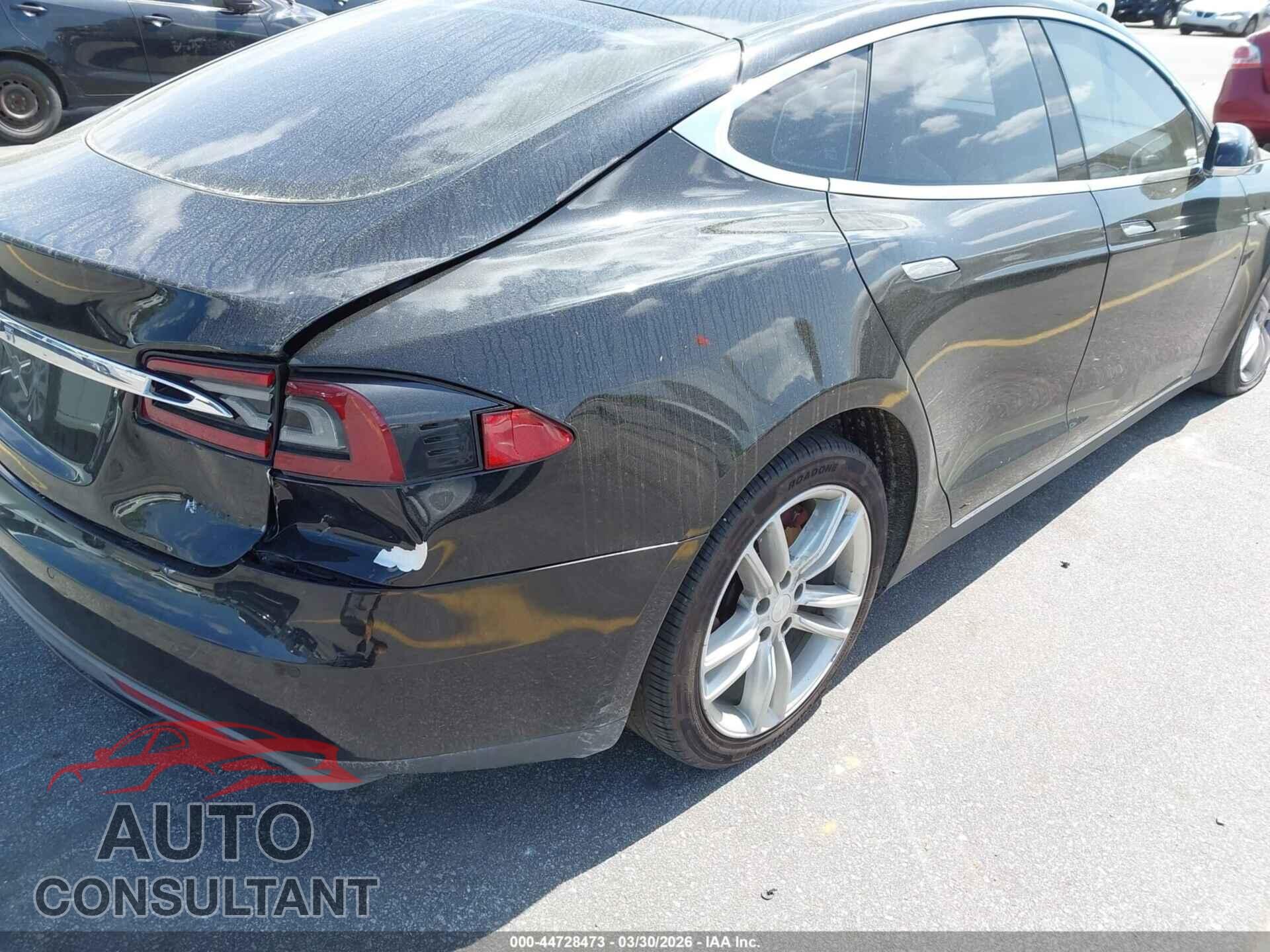 TESLA MODEL S 2015 - 5YJSA1E15FF112994