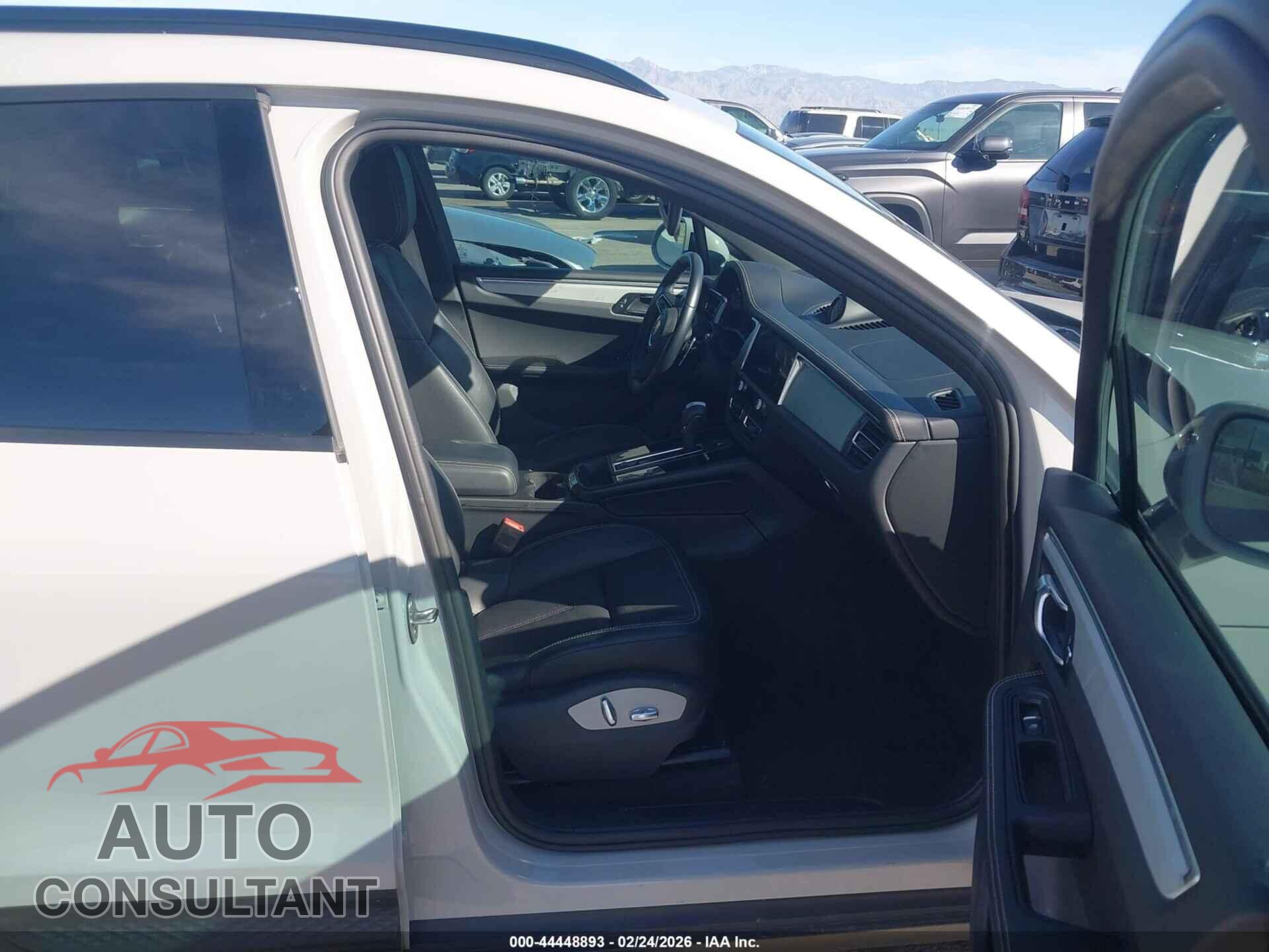 PORSCHE MACAN 2024 - WP1AA2A54RLB13712