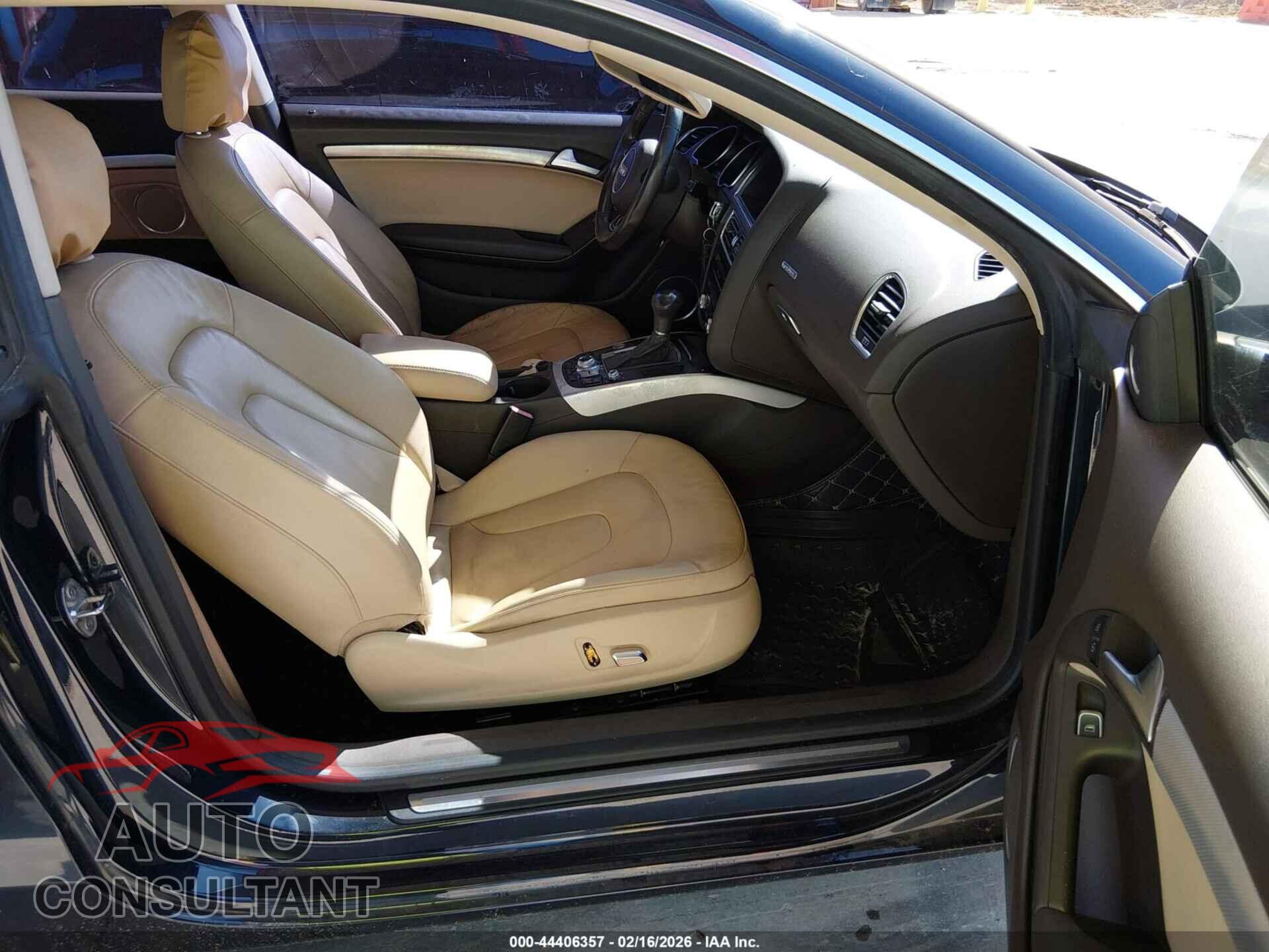 AUDI A5 2013 - WAULFAFR2DA045798