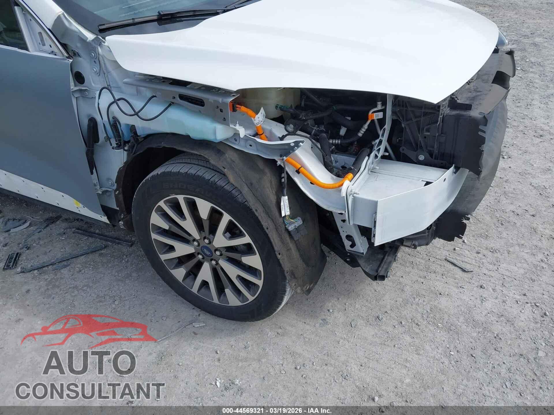 FORD ESCAPE 2020 - 1FMCU9DZ4LUA48530