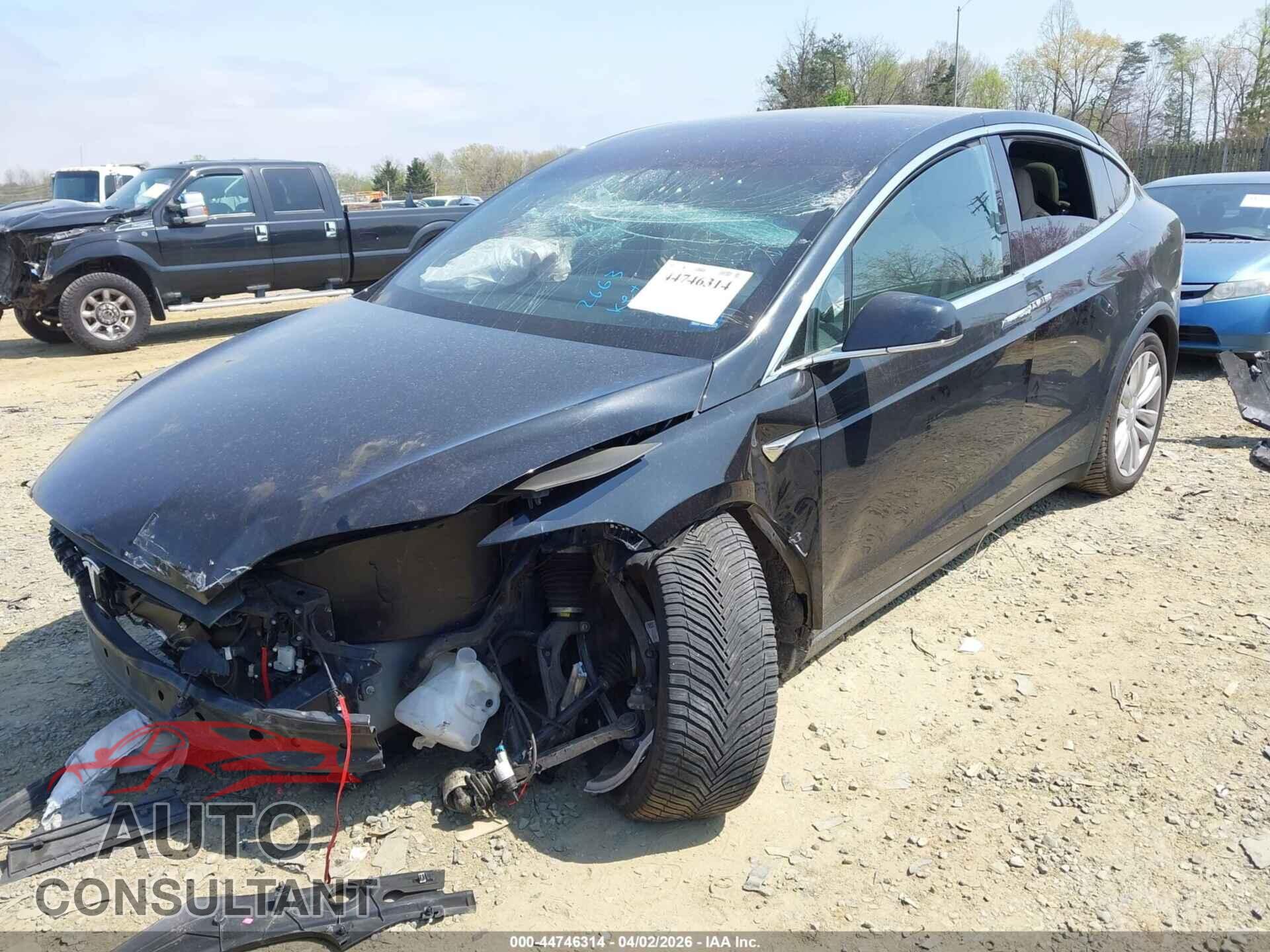 TESLA MODEL X 2016 - 5YJXCBE26GF030272