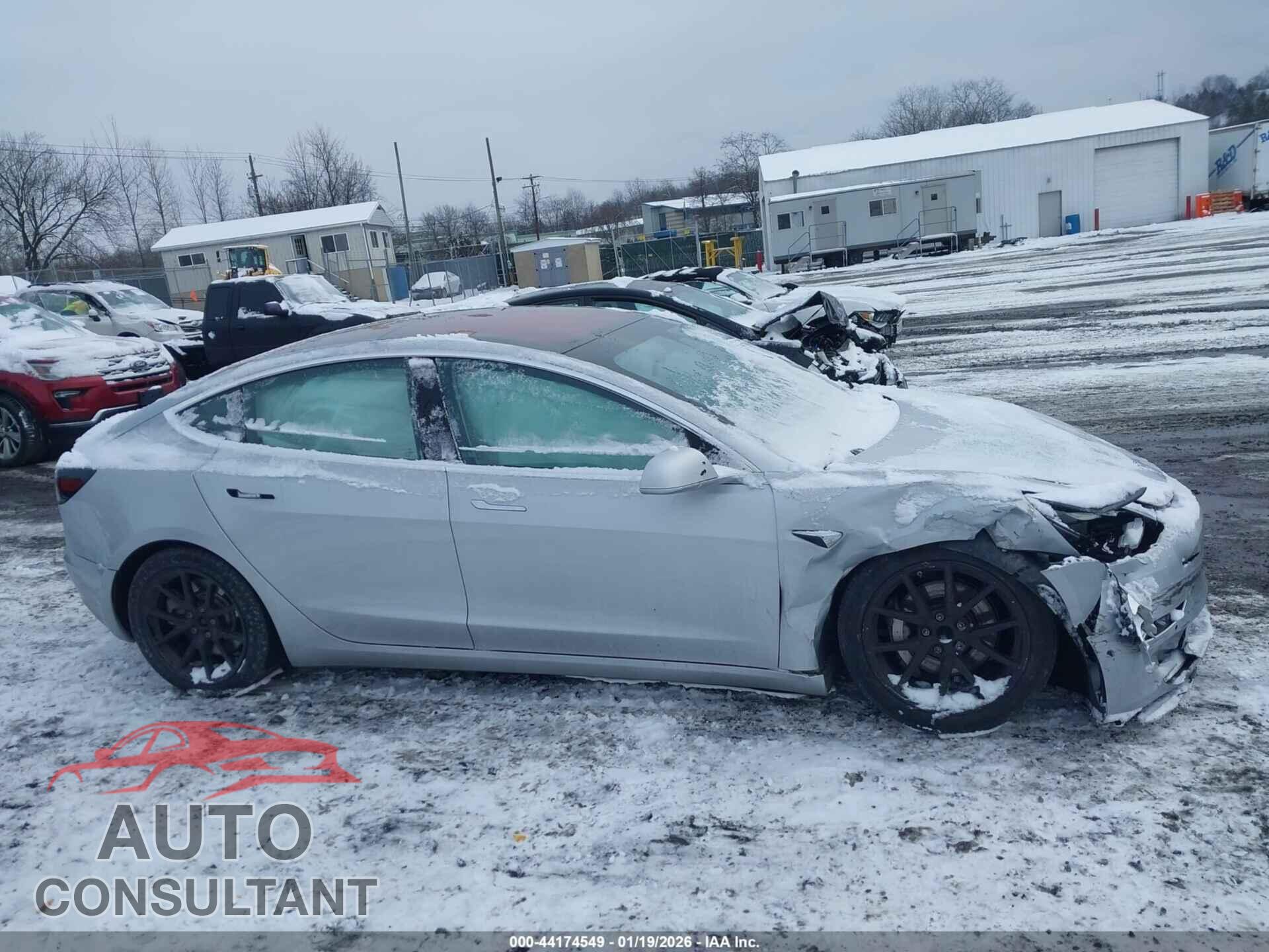 TESLA MODEL 3 2018 - 5YJ3E1EA3JF037455