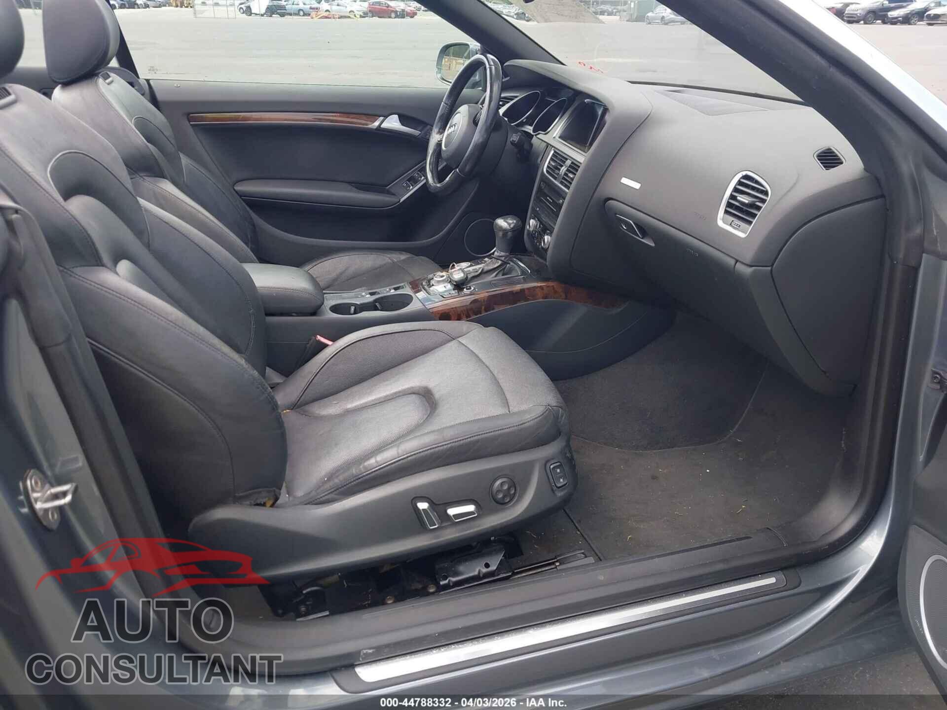AUDI A5 2014 - WAULFAFH2EN002693