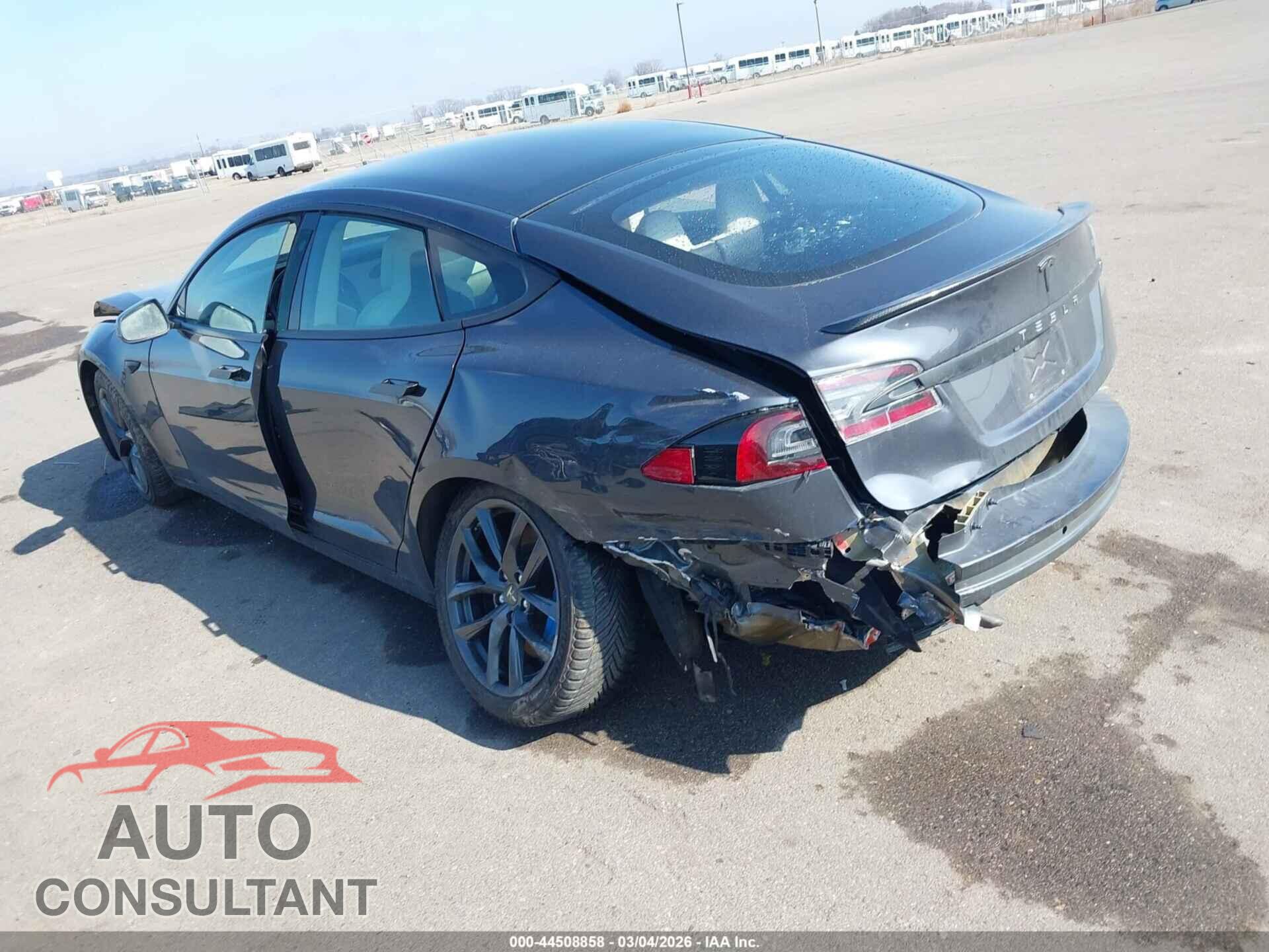 TESLA MODEL S 2018 - 5YJSA1E2XJF274024