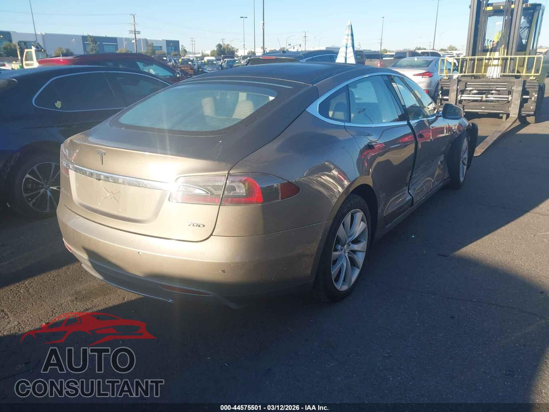TESLA MODEL S 2015 - 5YJSA1E26FF102550