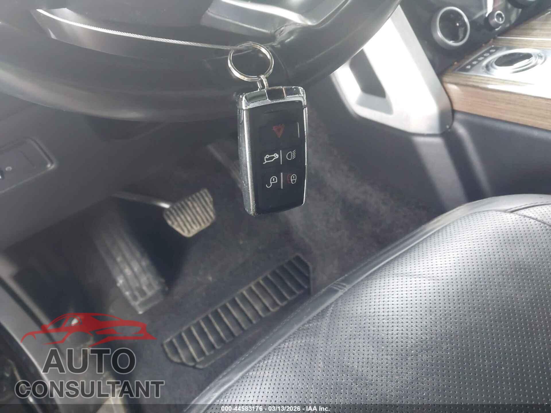 LAND ROVER RANGE ROVER 2018 - SALGS2SV4JA514368