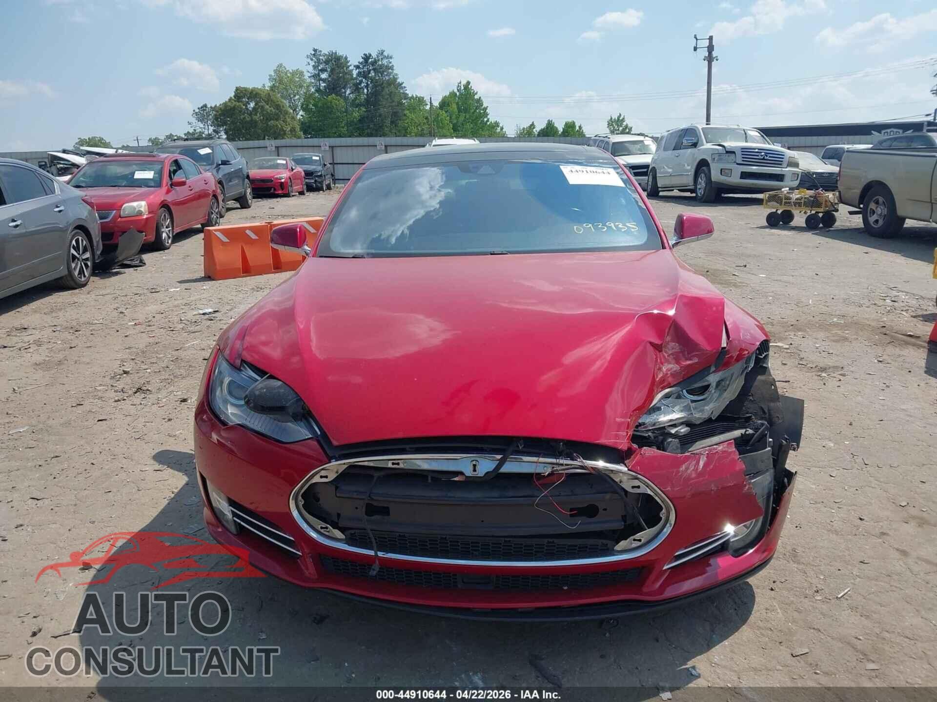 TESLA MODEL S 2015 - 5YJSA1H45FF093935