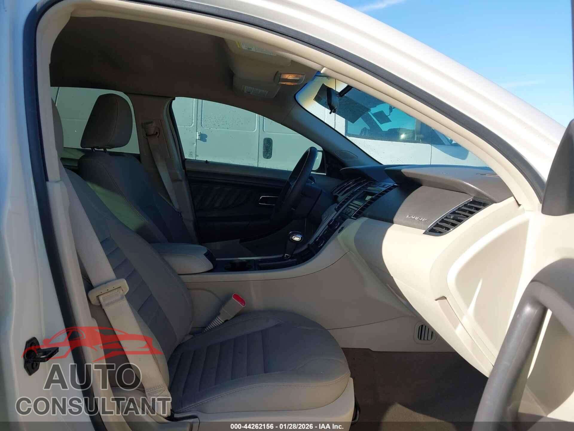FORD TAURUS 2012 - 1FAHP2DW6CG135686