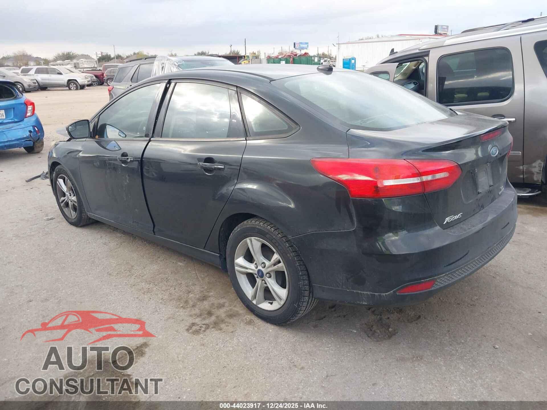 FORD FOCUS 2015 - 1FADP3F23FL230703