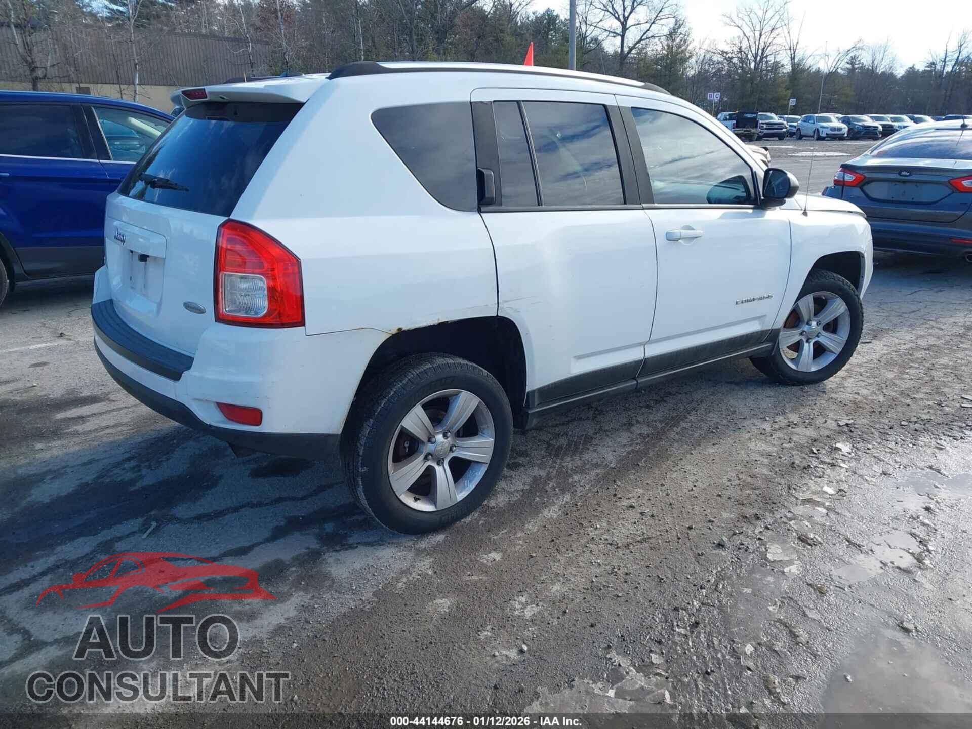 JEEP COMPASS 2011 - 1J4NF1FB5BD244672