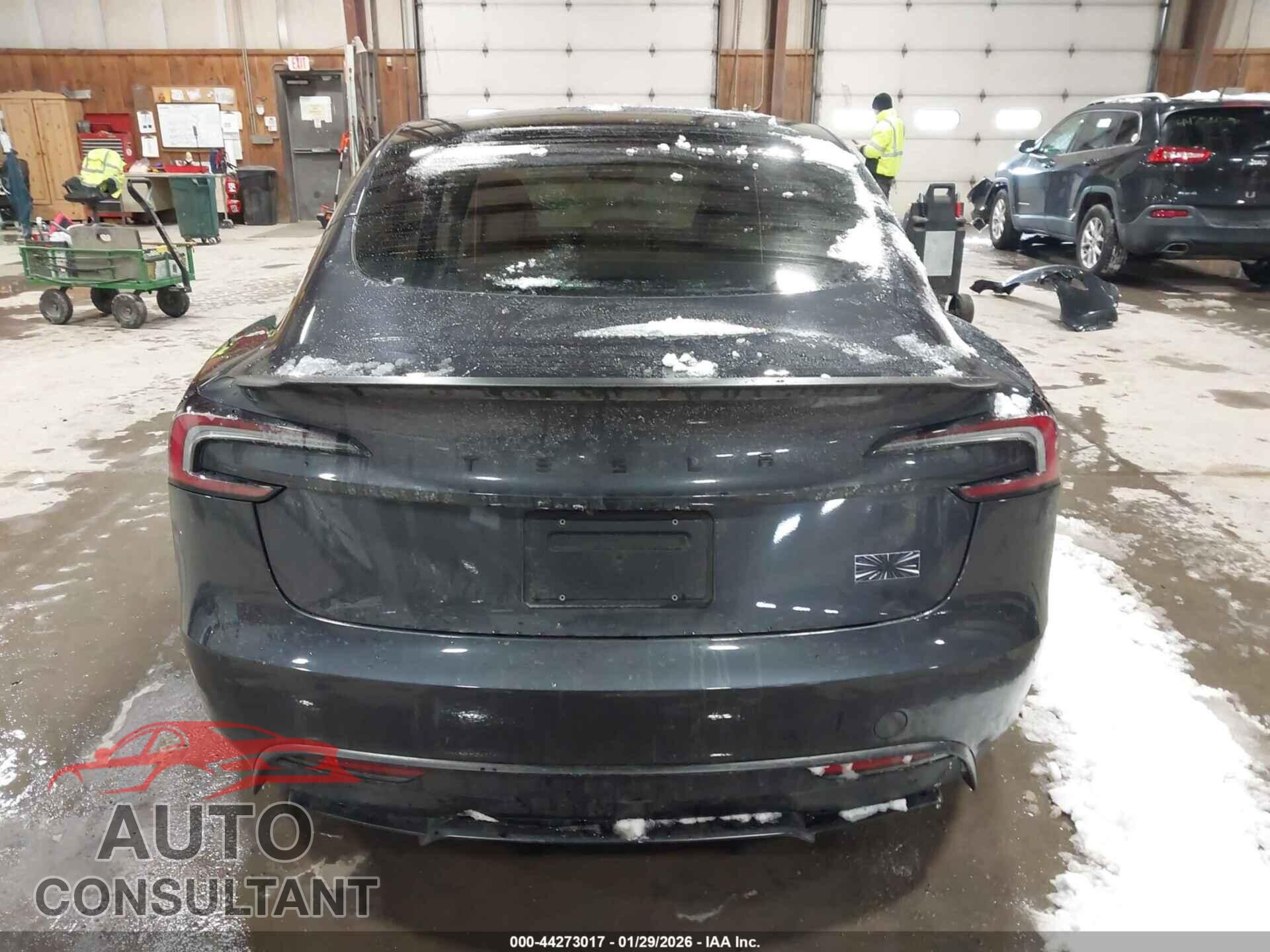 TESLA MODEL 3 2024 - 5YJ3E1ET6RF856604