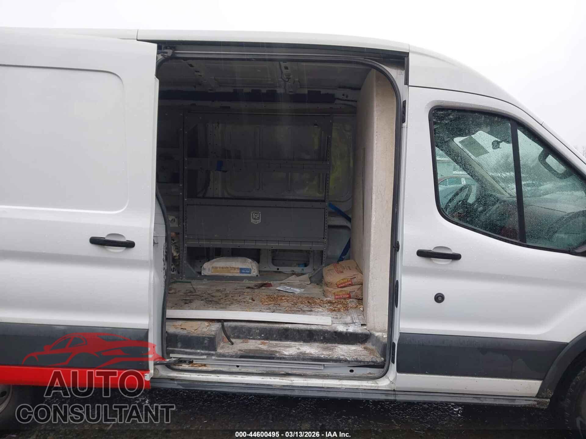 FORD TRANSIT-150 2015 - 1FTNE2CM8FKA65595