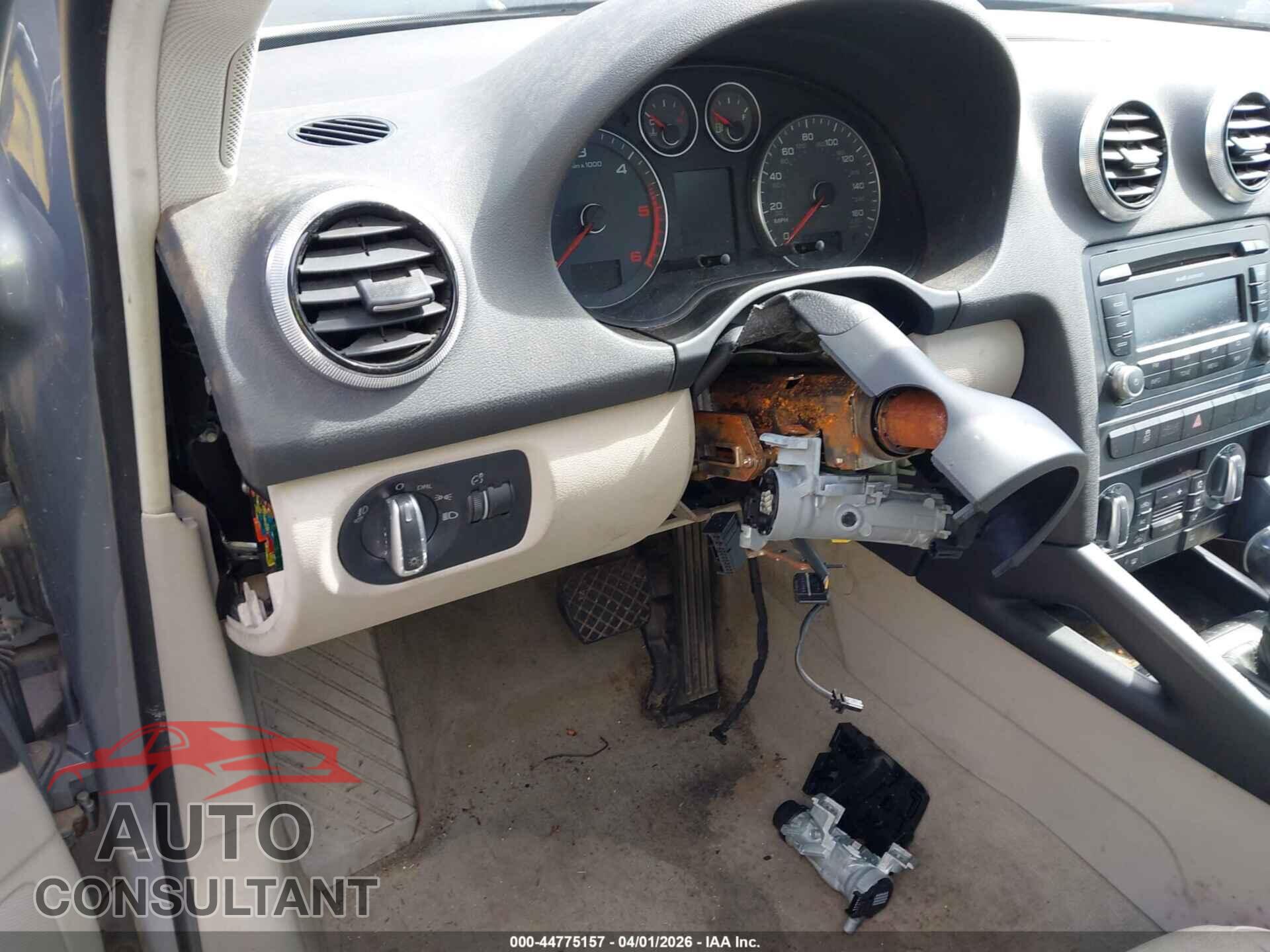 AUDI A3 2012 - WAUBJAFM7CA138779