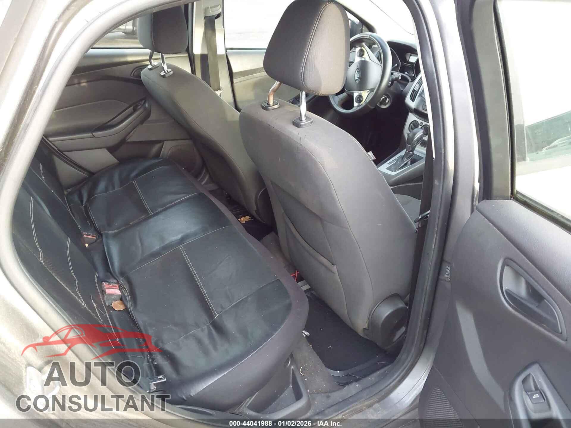 FORD FOCUS 2012 - 1FAHP3K22CL334277