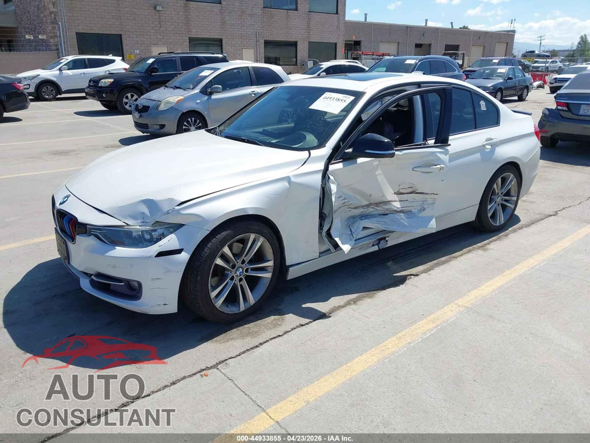 BMW 328I 2013 - WBA3C1C55DF436716