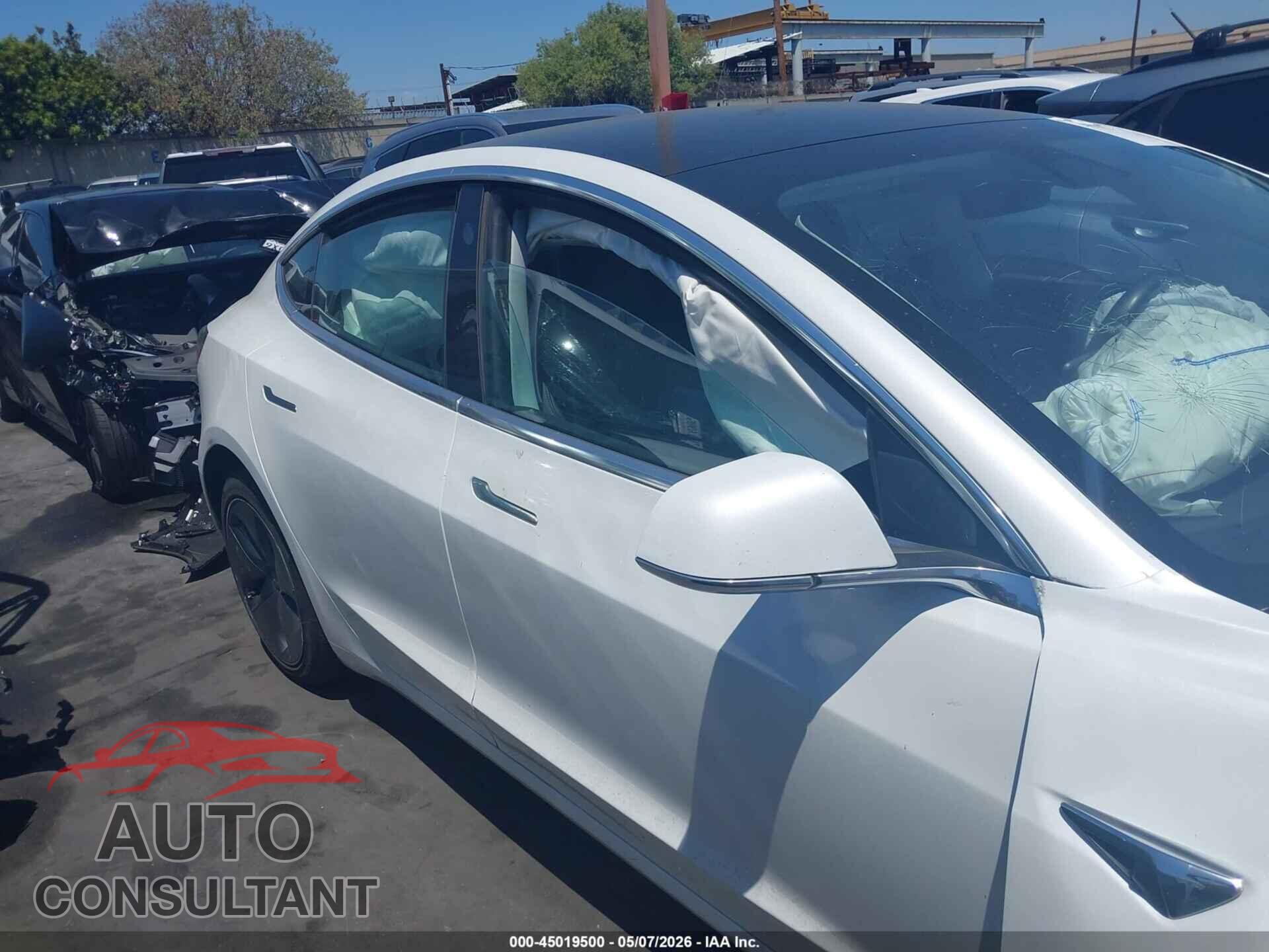 TESLA MODEL 3 2020 - 5YJ3E1EA2LF670077