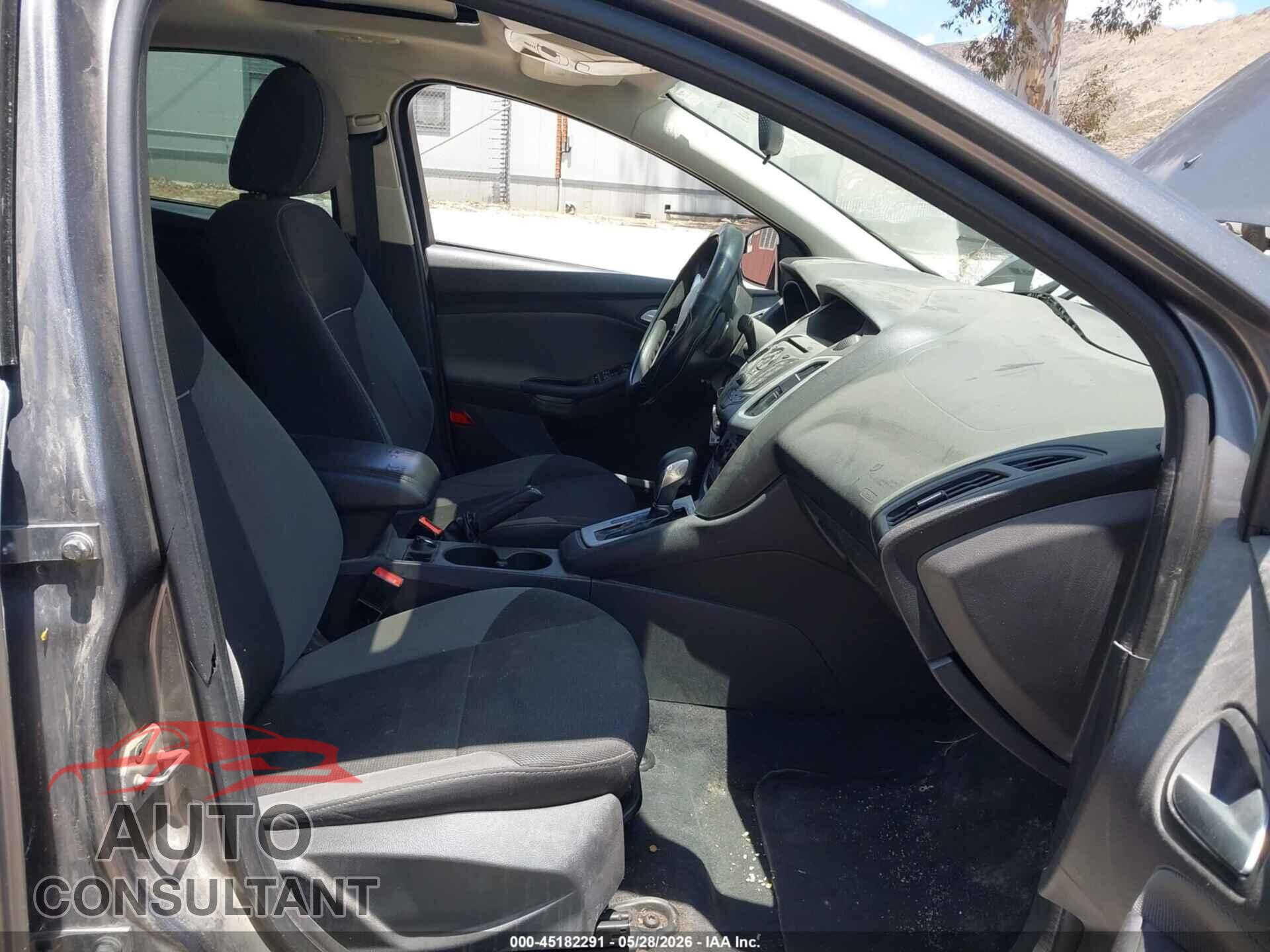 FORD FOCUS 2013 - 1FADP3F23DL374426