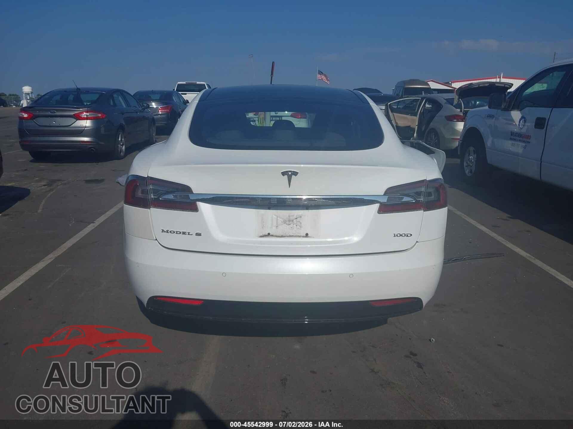 TESLA MODEL S 2018 - 5YJSA1E21JF277409
