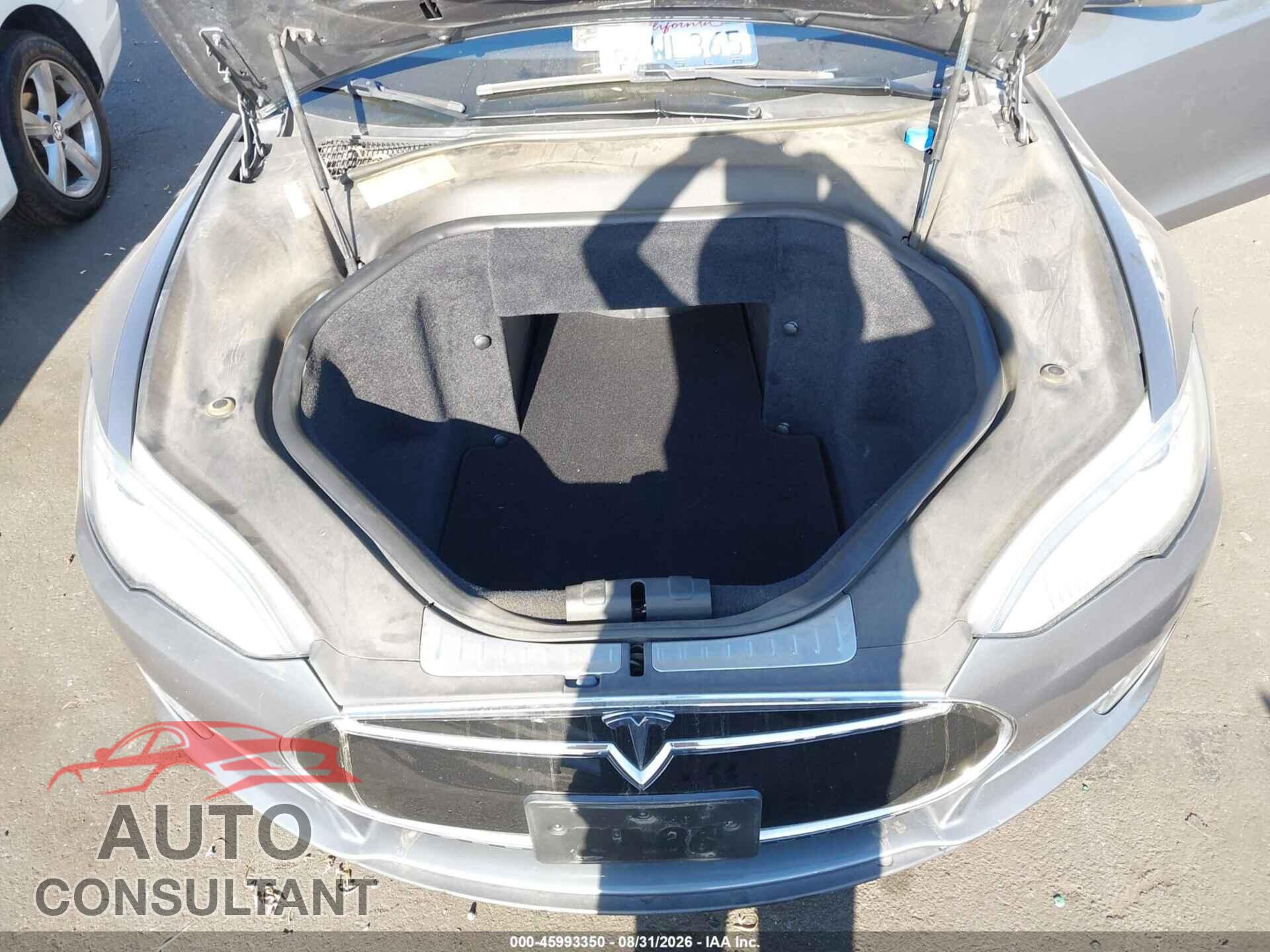 TESLA MODEL S 2013 - 5YJSA1CN5DFP10036