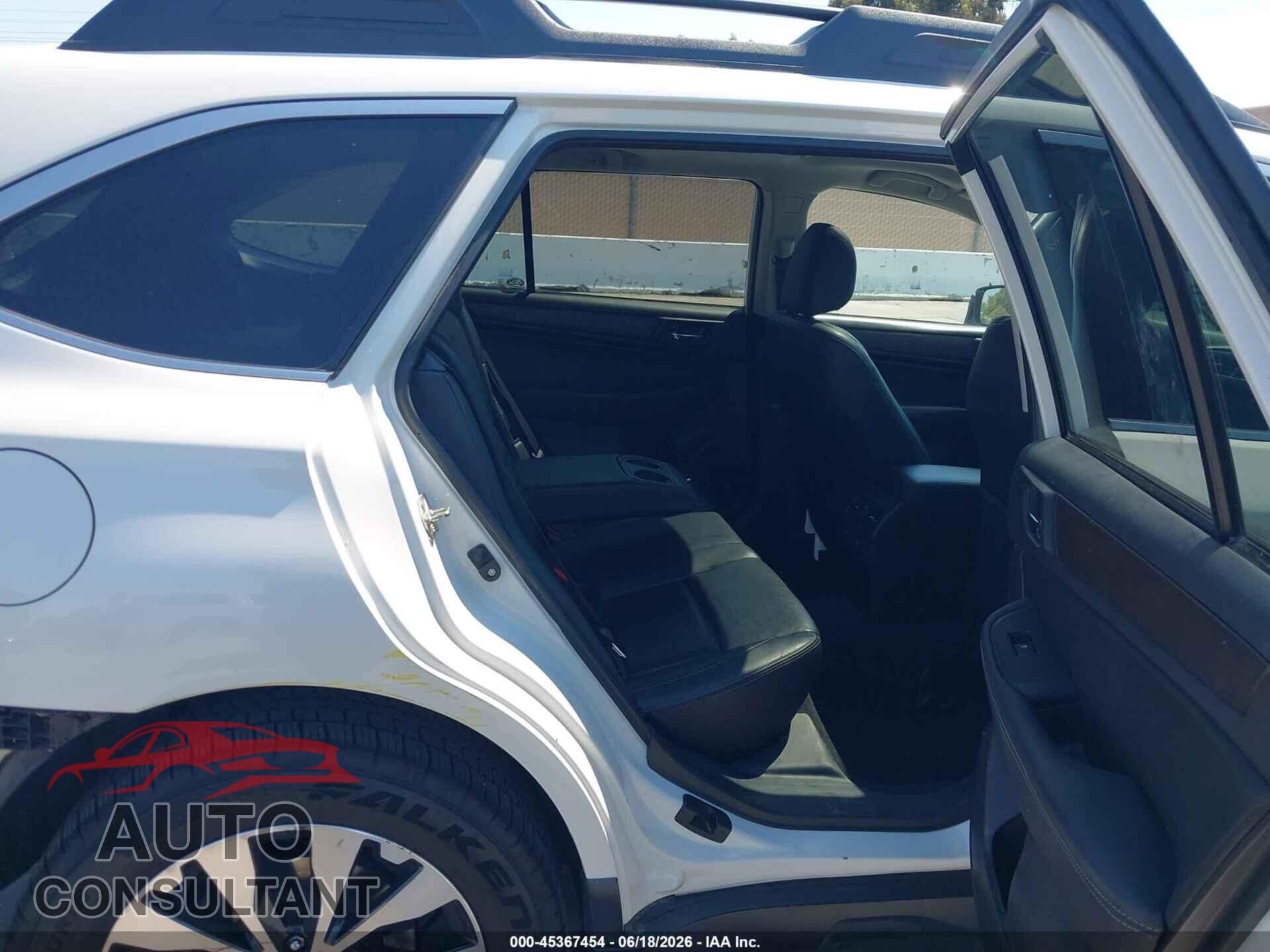 SUBARU OUTBACK 2017 - 4S4BSANC3H3335867