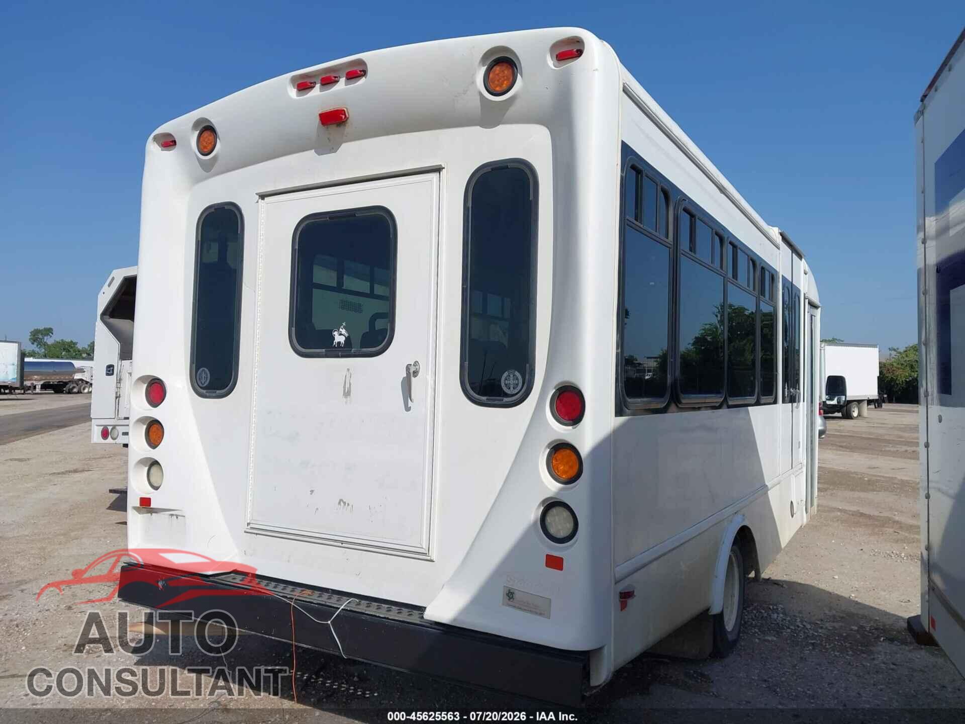 FORD E-450 CUTAWAY 2017 - 1FDFE4FS3HDC32538