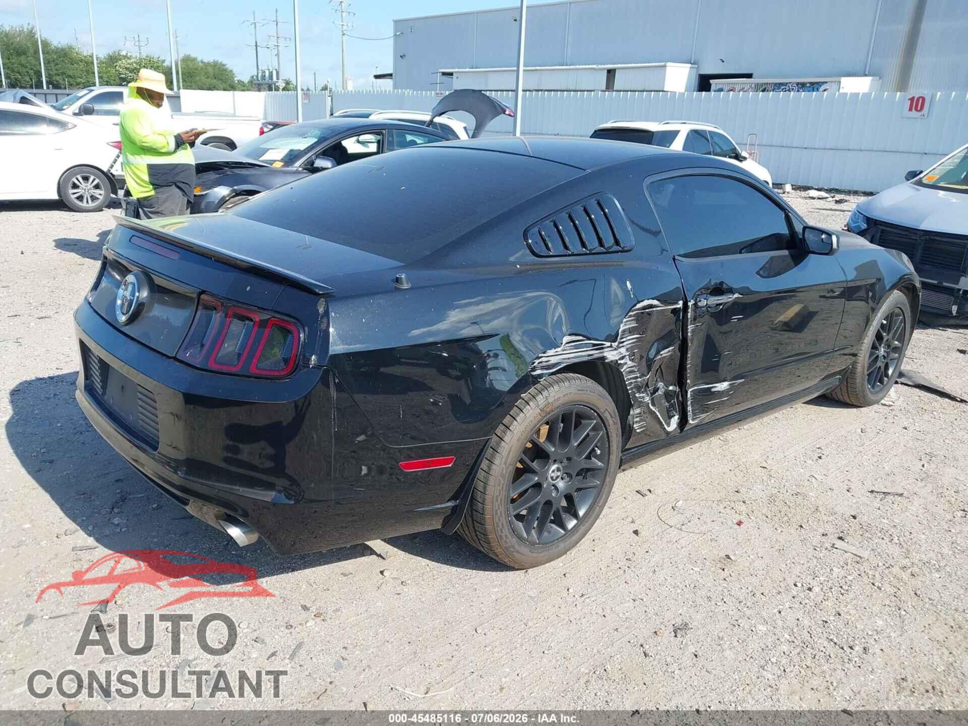 FORD MUSTANG 2014 - 1ZVBP8AM4E5226375