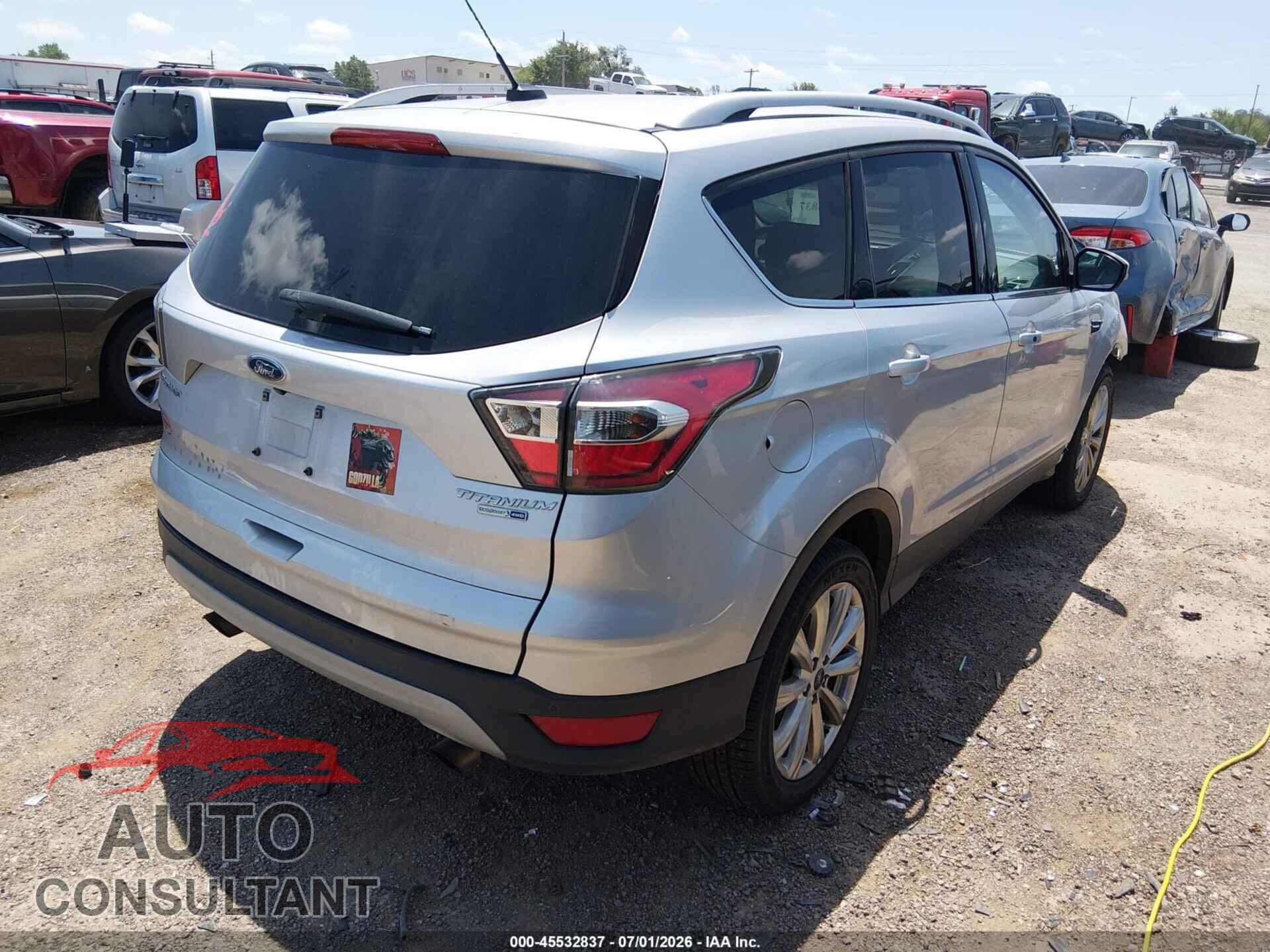FORD ESCAPE 2017 - 1FMCU9JD3HUA60037
