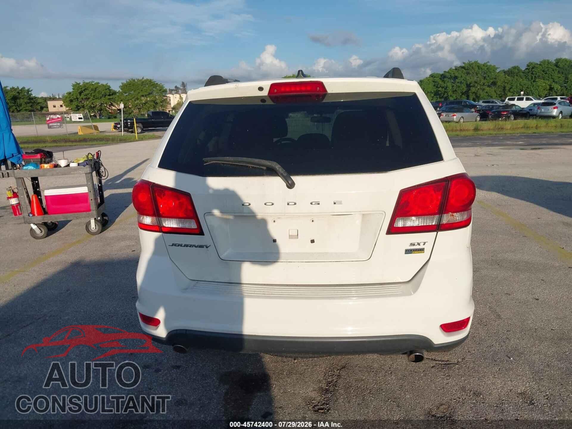 DODGE JOURNEY 2017 - 3C4PDCBG3HT572659