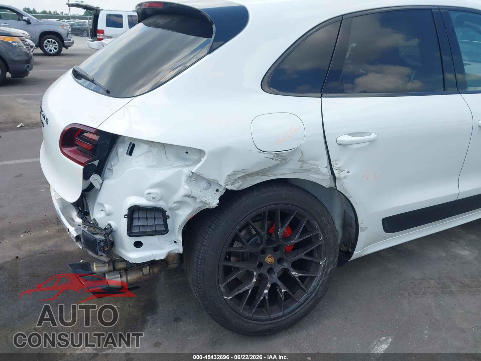 PORSCHE MACAN 2017 - WP1AG2A58HLB50436