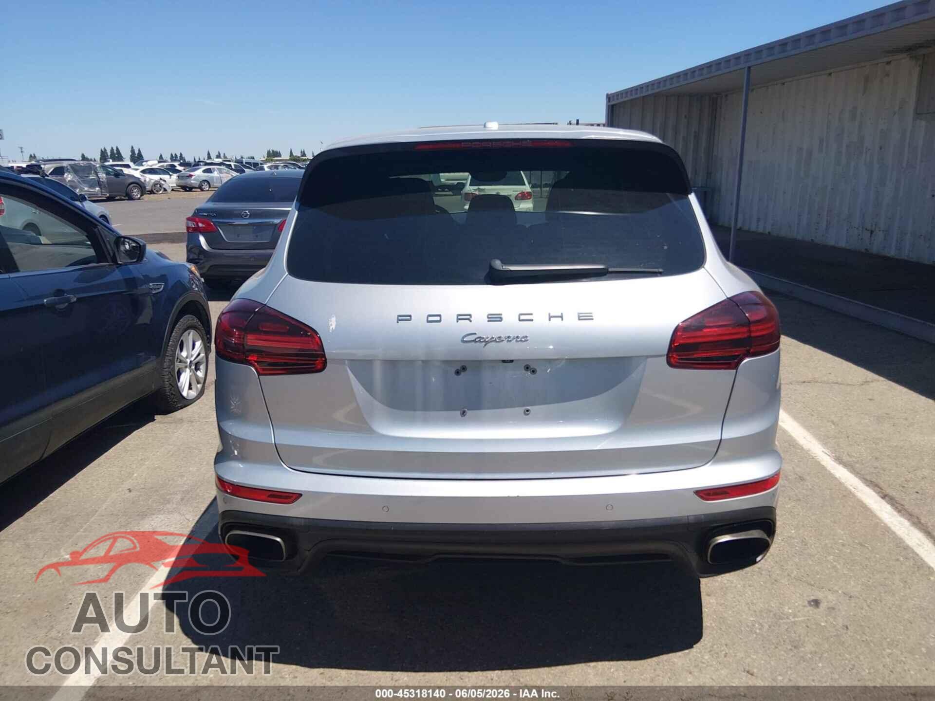 PORSCHE CAYENNE 2016 - WP1AA2A25GLA04887