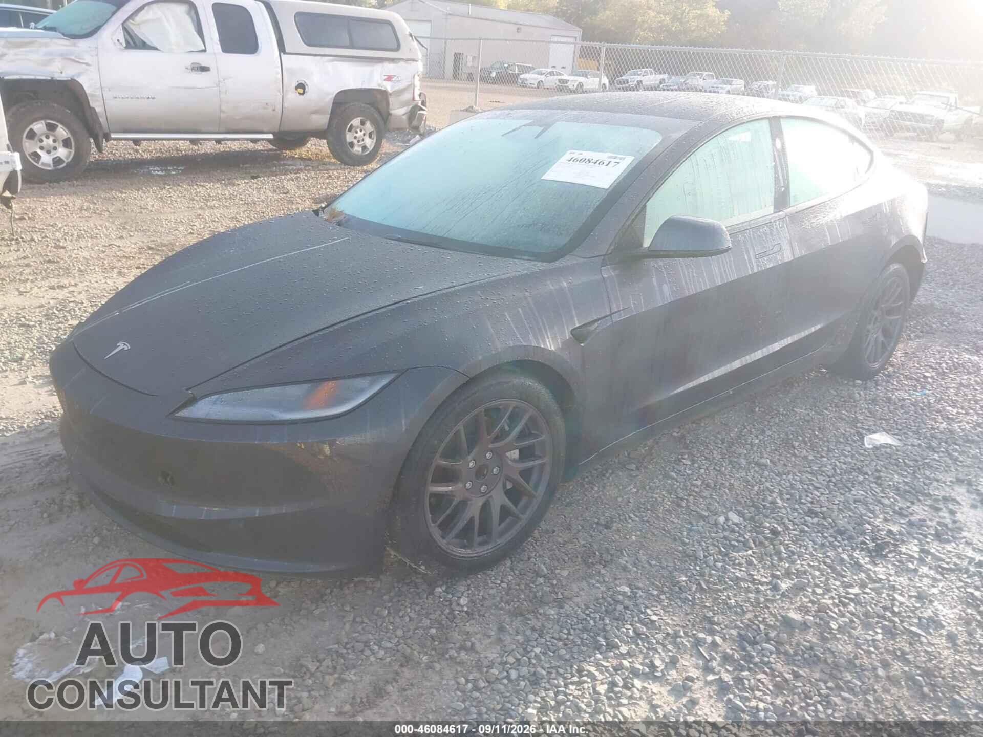 TESLA MODEL 3 2025 - 5YJ3E1EA5SF904470