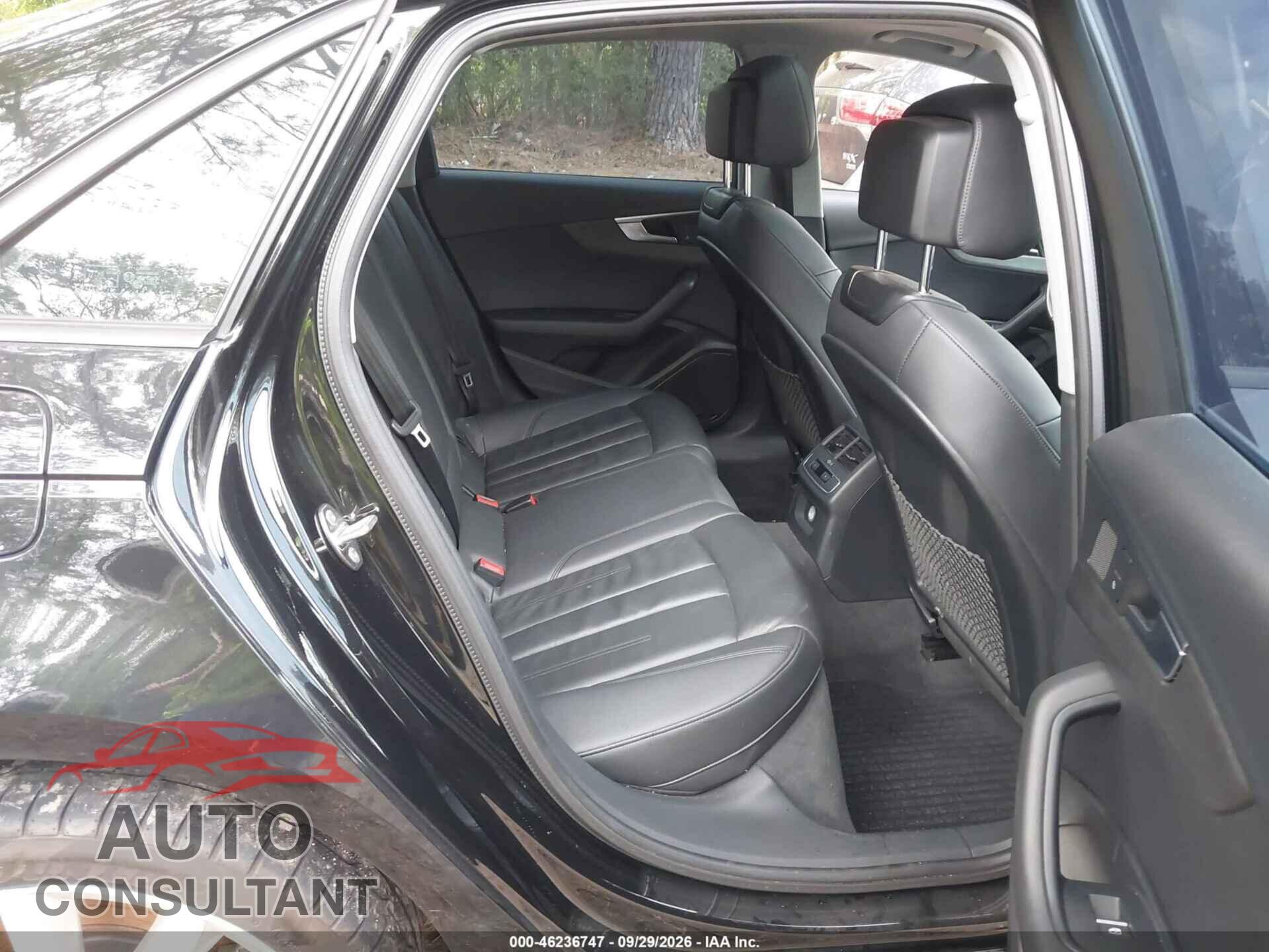 AUDI A4 2018 - WAUDNAF47JA077573