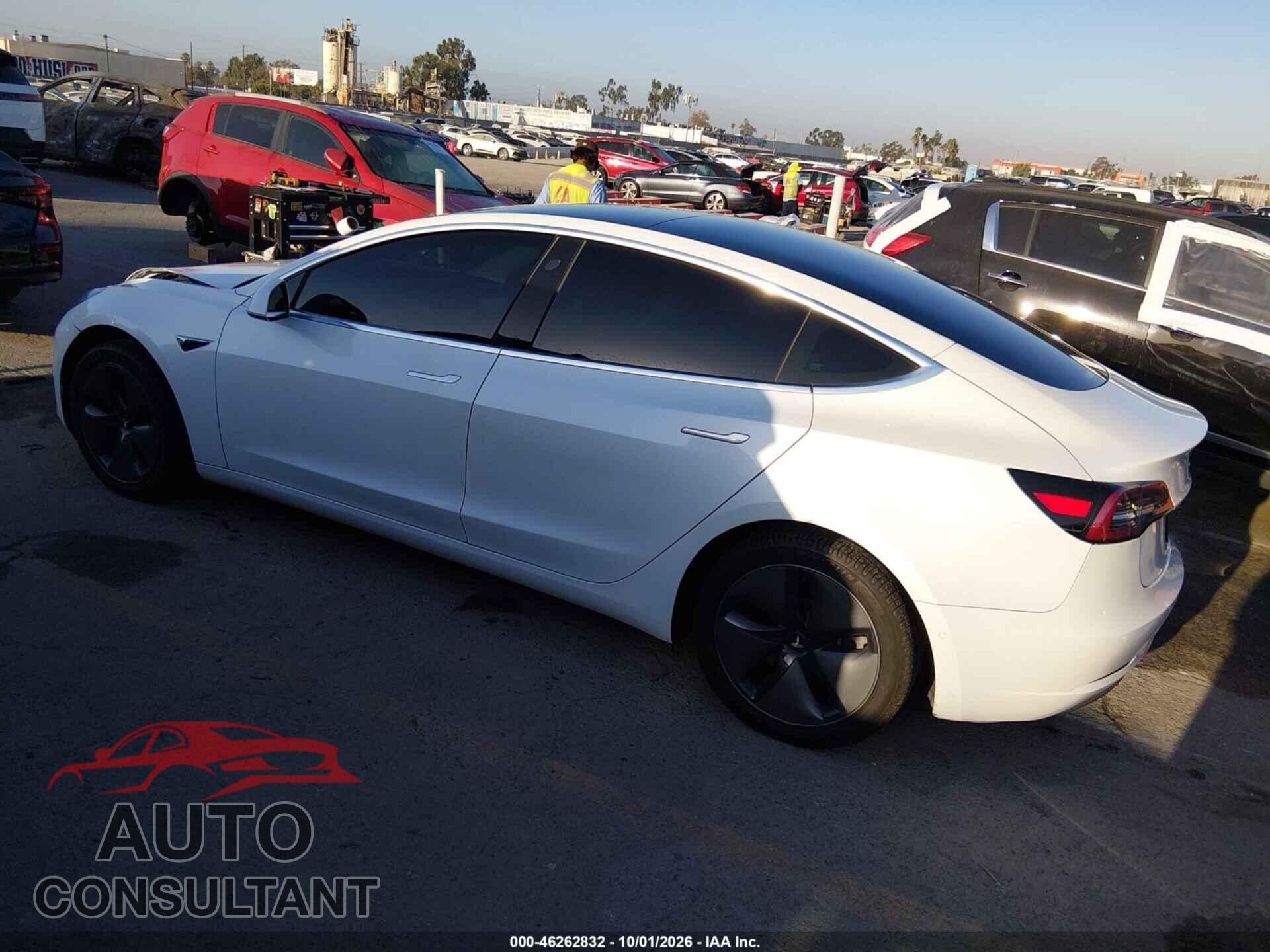 TESLA MODEL 3 2020 - 5YJ3E1EA5LF717828