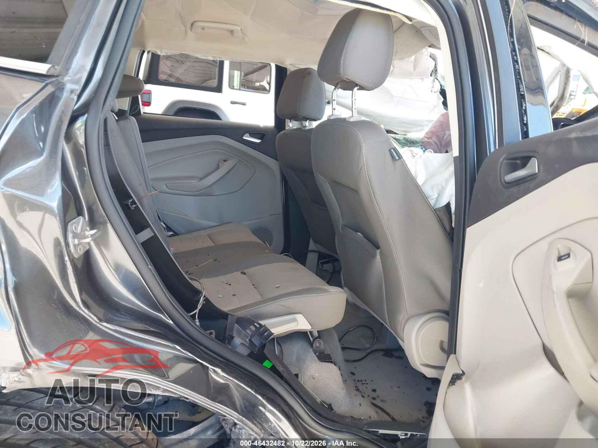 FORD ESCAPE 2016 - 1FMCU0G72GUB66961