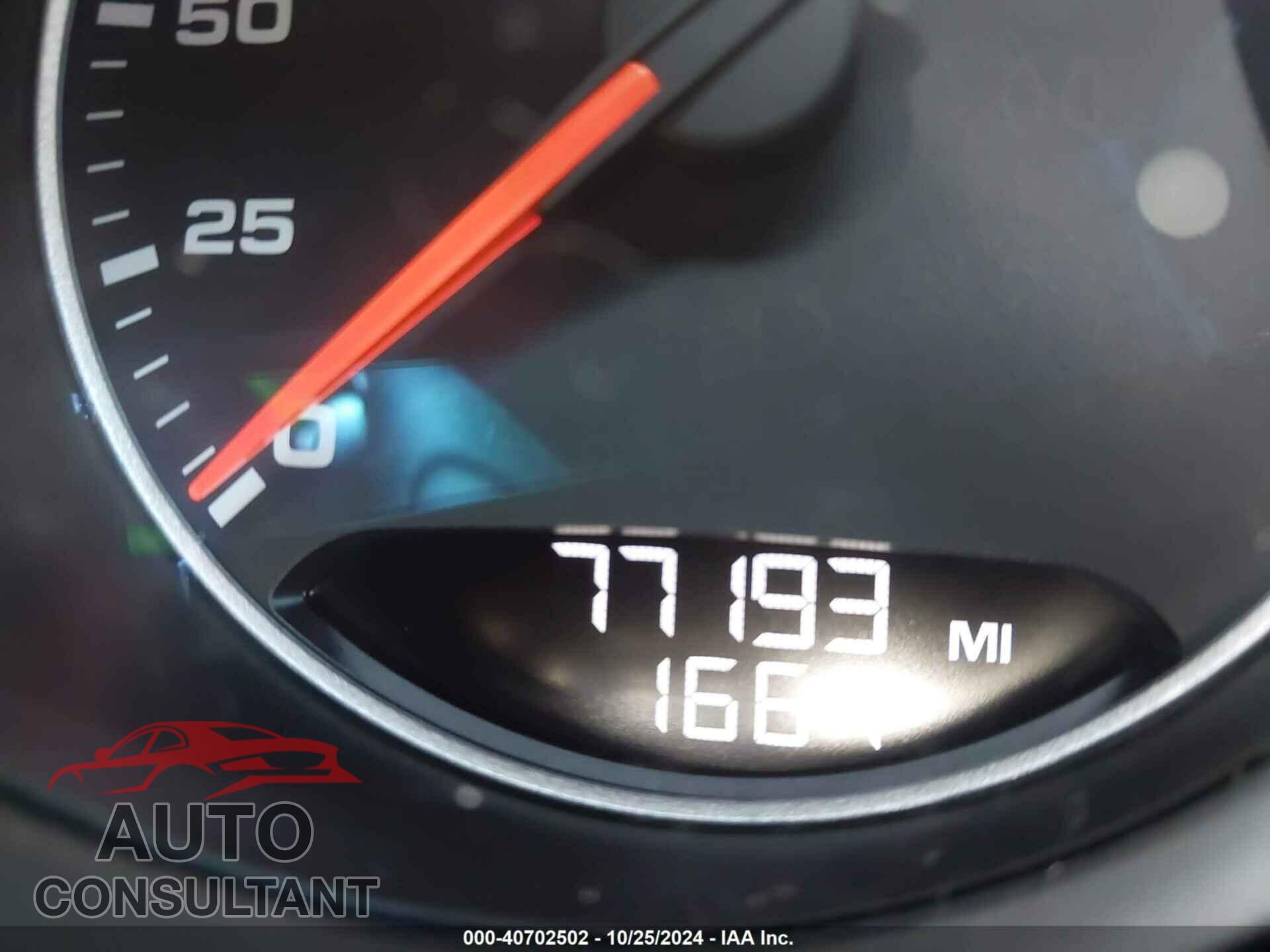 PORSCHE CAYENNE 2017 - WP1AA2A2XHKA90835