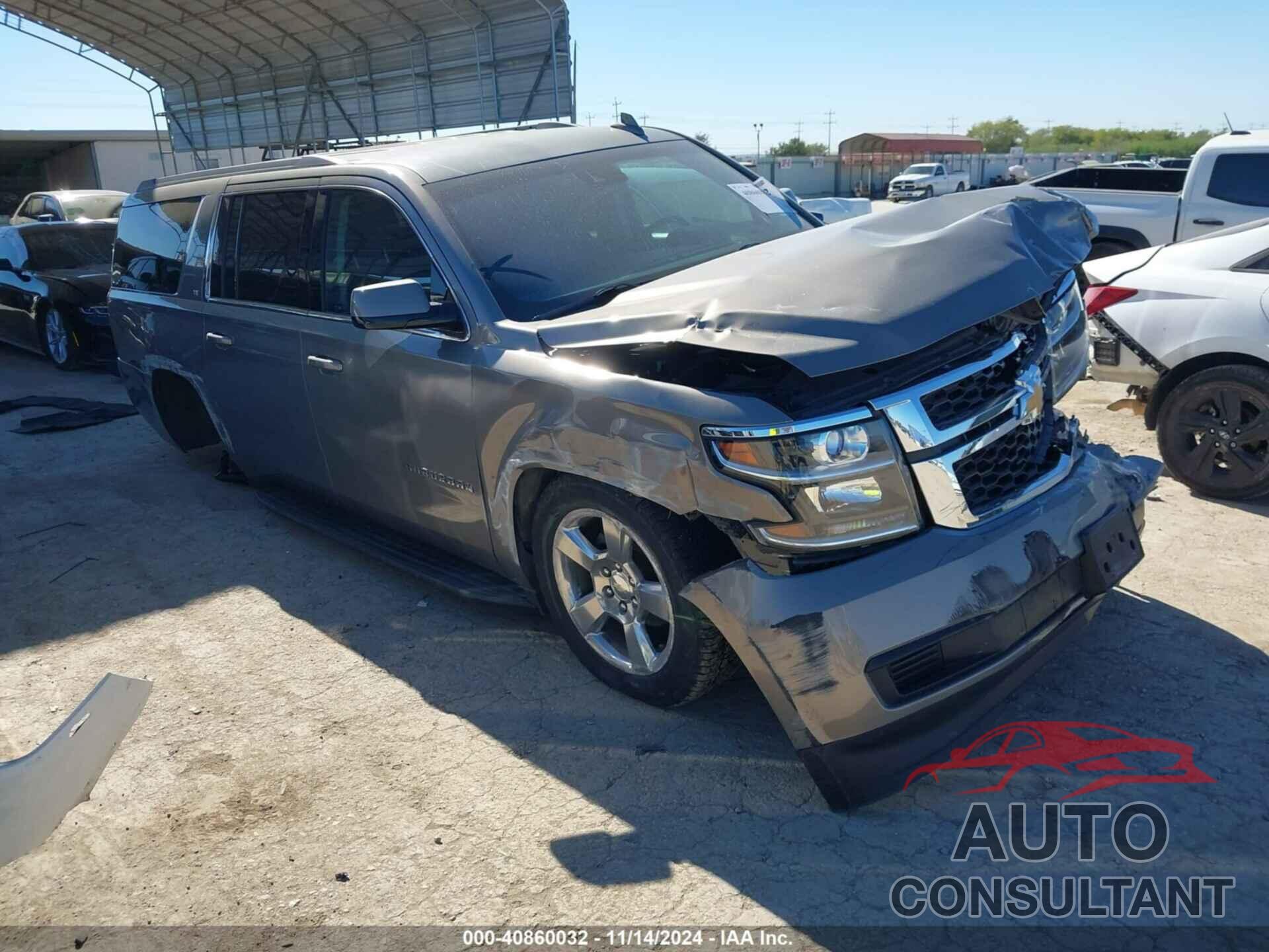 CHEVROLET SUBURBAN 2017 - 1GNSCHKC4HR240429