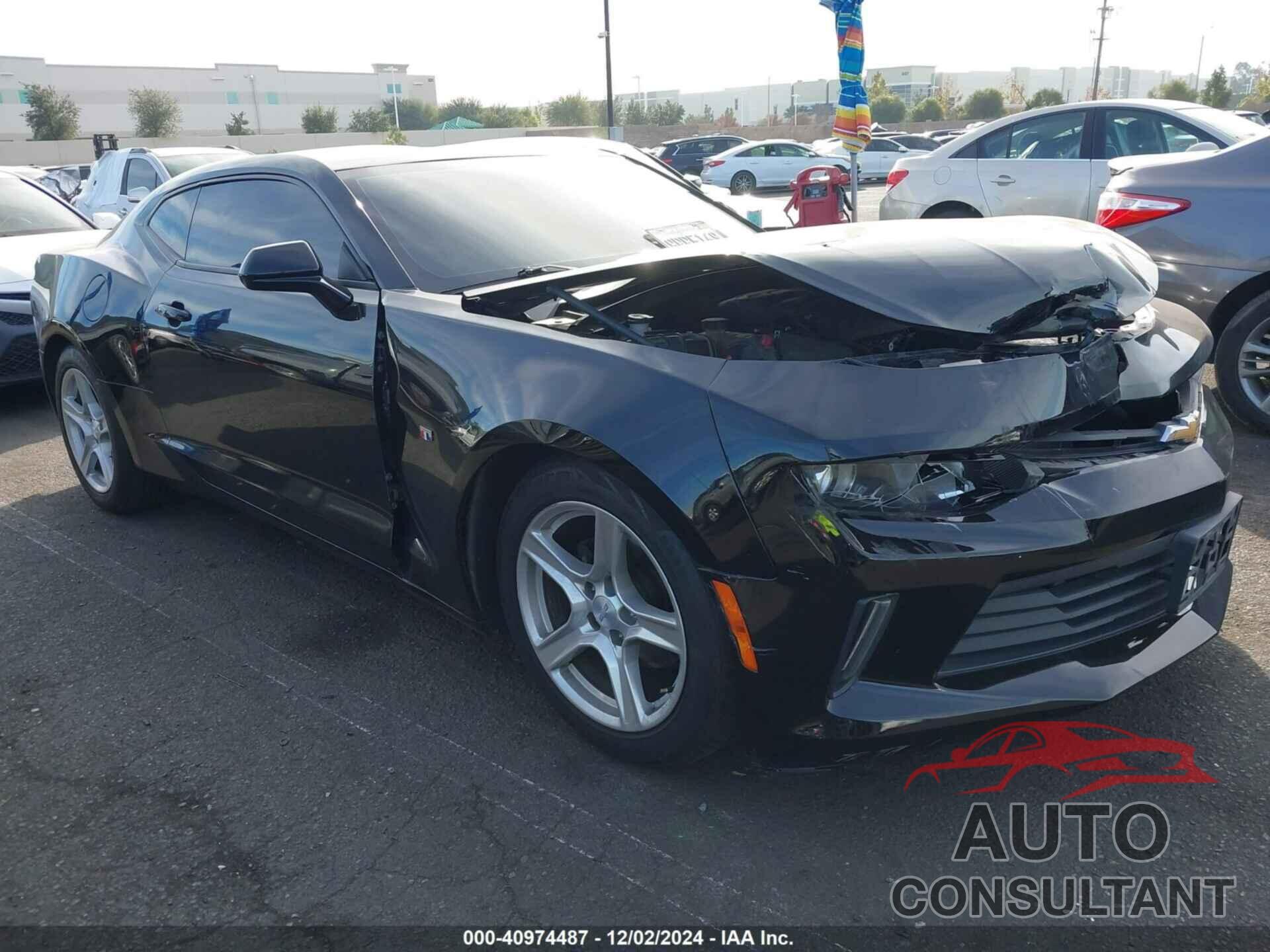 CHEVROLET CAMARO 2018 - 1G1FB1RX8J0160874