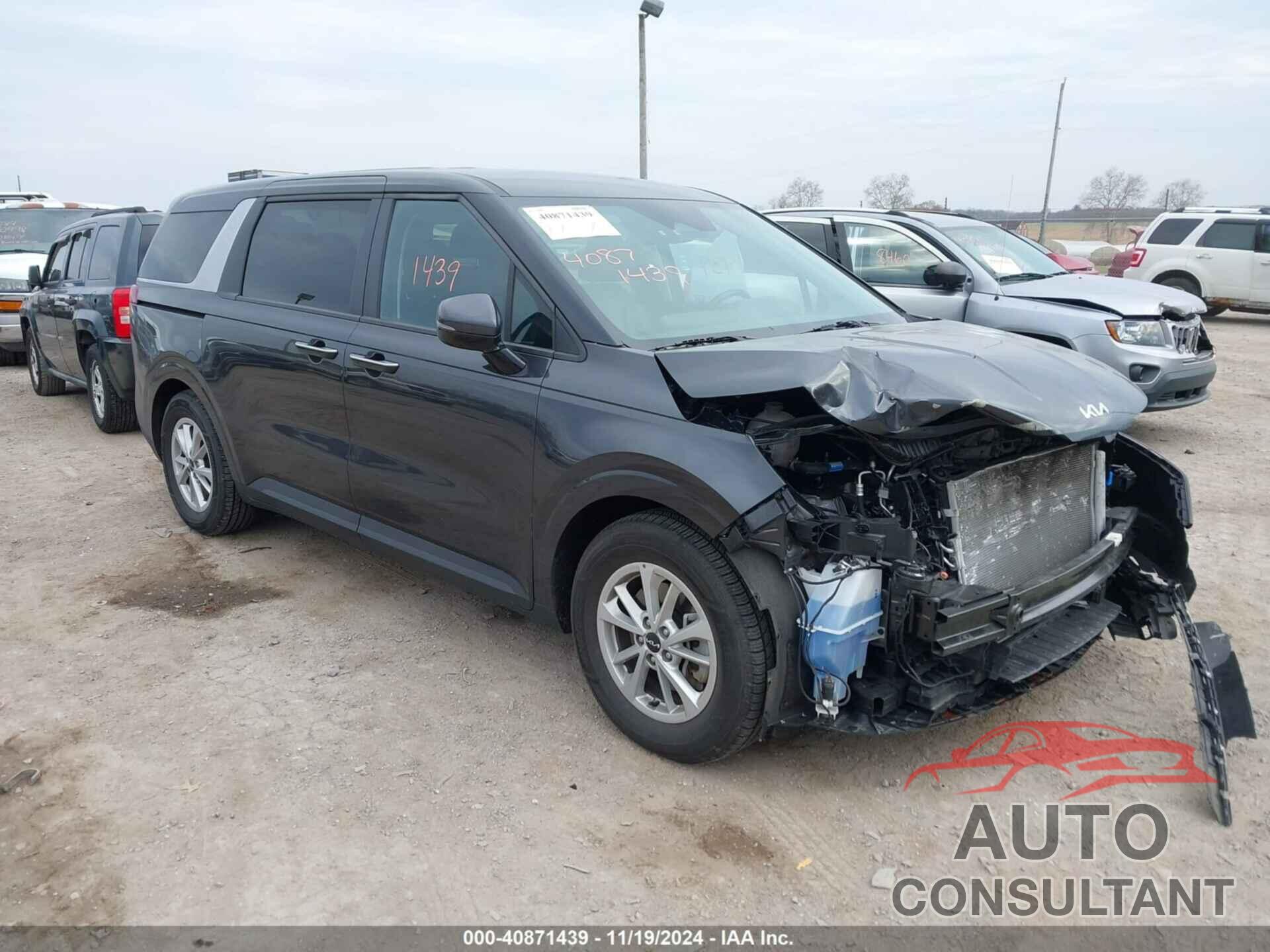 KIA CARNIVAL MPV 2023 - KNDNB4H33P6227714