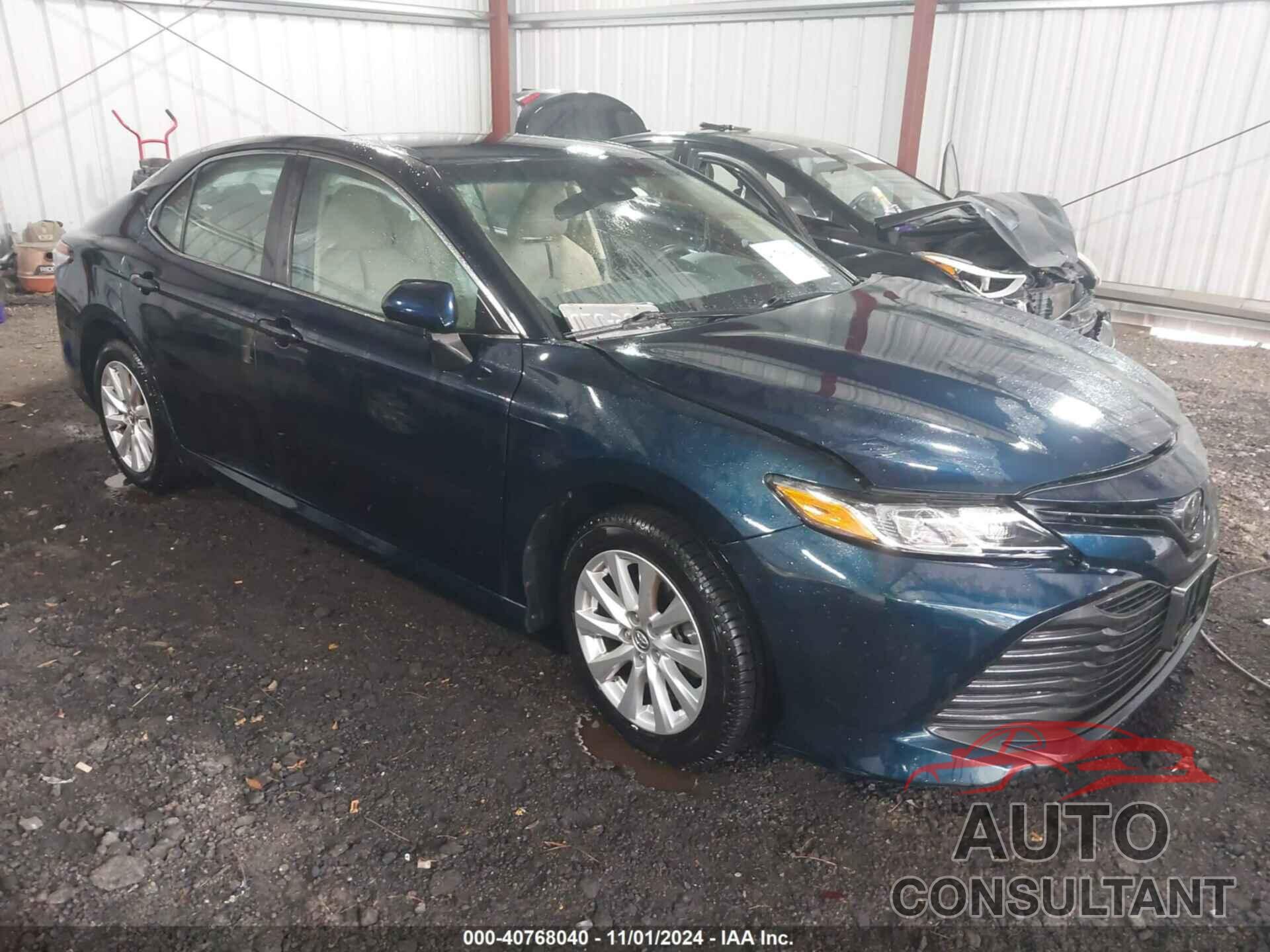 TOYOTA CAMRY 2018 - 4T1B11HK8JU617704