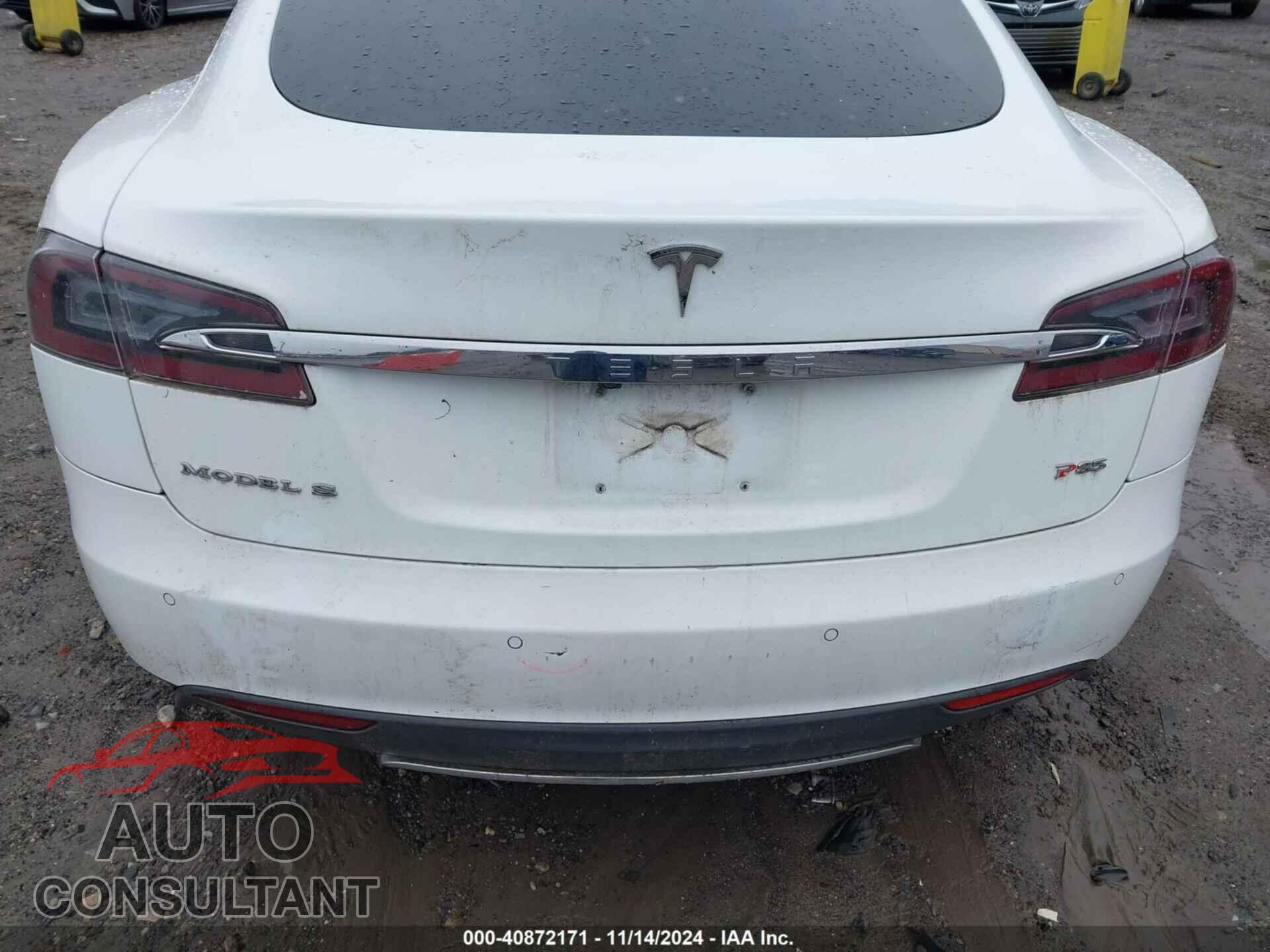 TESLA MODEL S 2013 - 5YJSA1DP2DFP25030