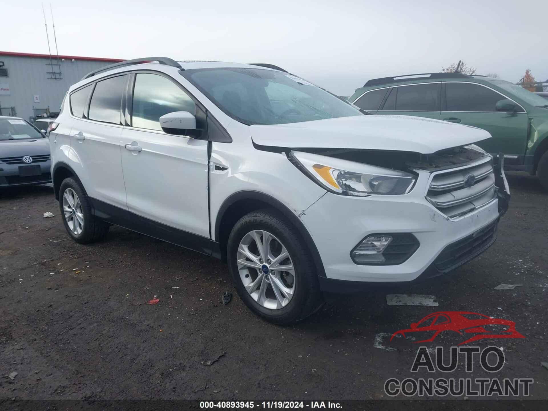 FORD ESCAPE 2018 - 1FMCU9GD0JUA12170